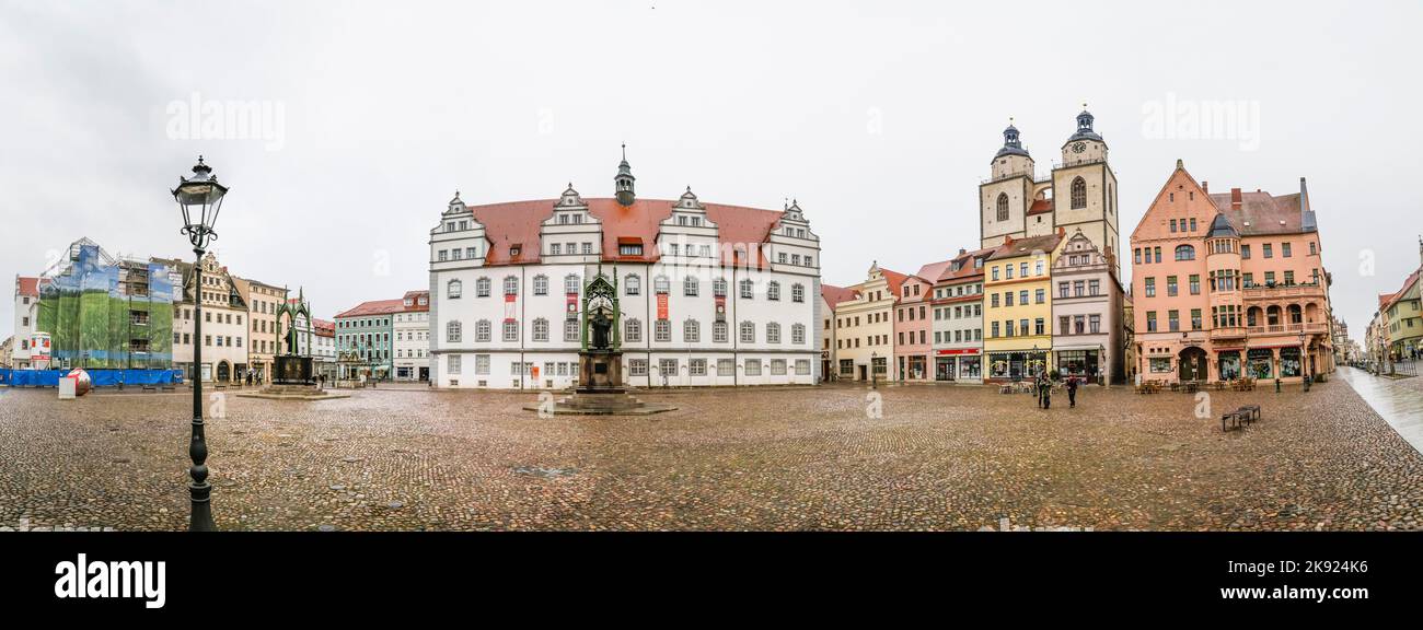 WITTENBERG, DEUTSCHLAND - 25. MÄRZ 2016: Der Hauptplatz der Lutherstadt Wittenberg in Deutschland. Wittenberg ist UNESCO-Weltkulturerbe. Stockfoto