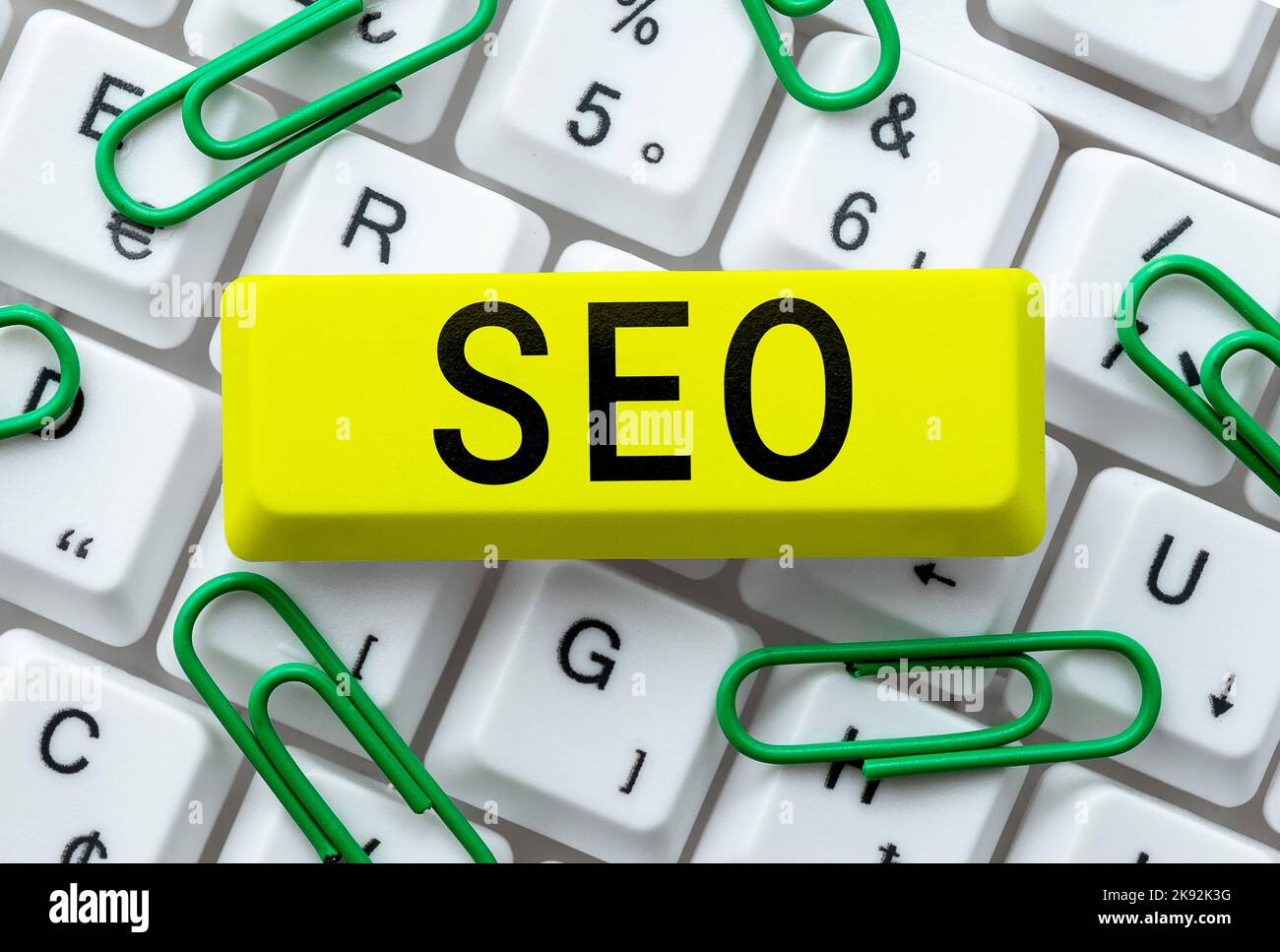 Konzeptionelle Bildunterschrift Seo. Wort geschrieben über Suchmaschinen-Optimierung Steigerung der Qualität und Quantität des Verkehrs Stockfoto