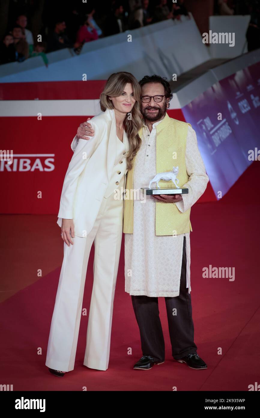 ROM, ITALIEN - 22. OKTOBER 2022: Jemima Khan und Shekhar Kapur besuchen den roten Teppich für die Preisverleihung während des Rom Film Festivals 17. im Auditorium Parco della Musica. Stockfoto