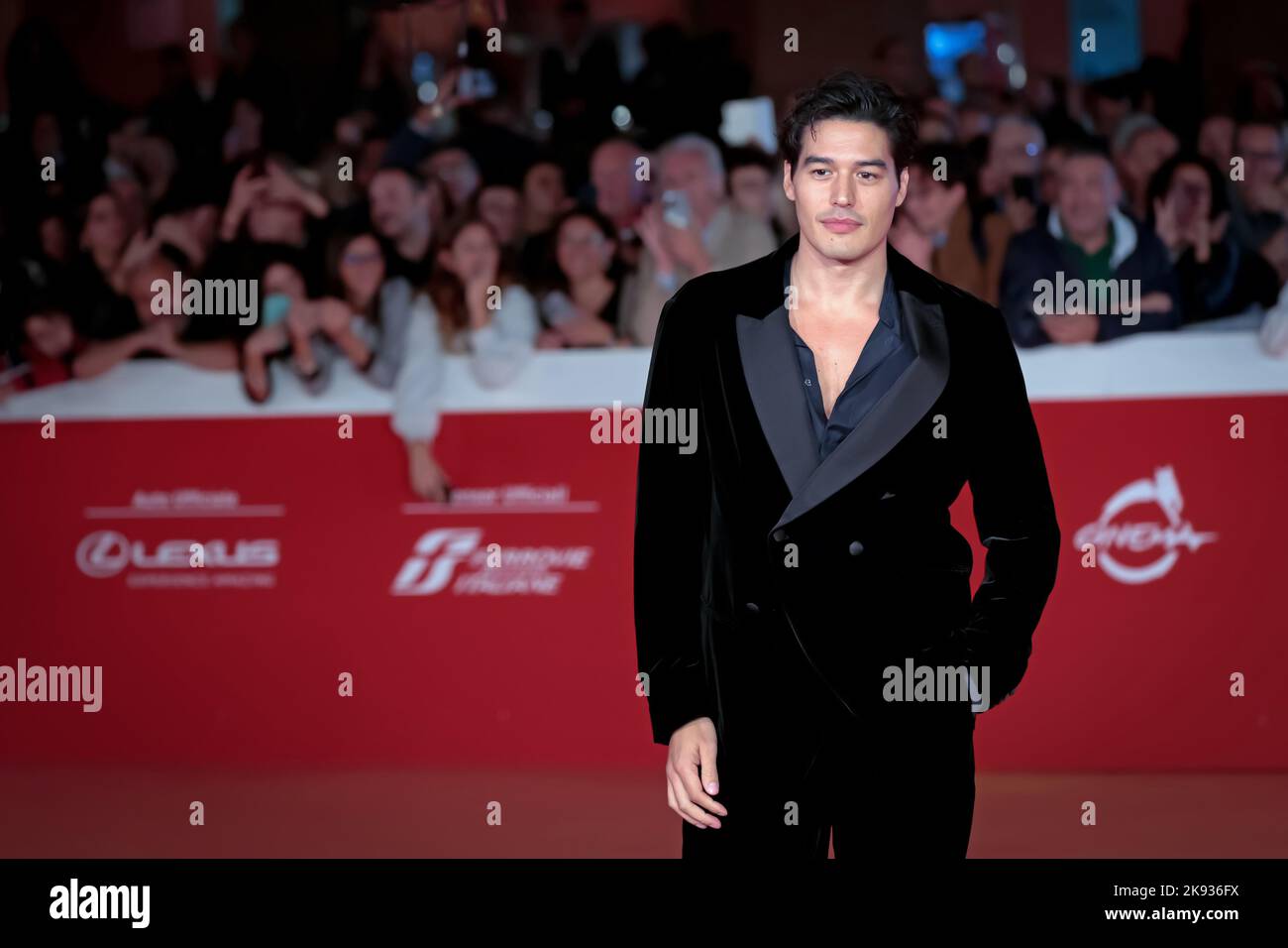 ROM, ITALIEN - 22. OKTOBER 2022: Cristiano Caccamo besucht den roten Teppich des Films 'Sono Lillo' beim Rome Film Fest 17.. Stockfoto