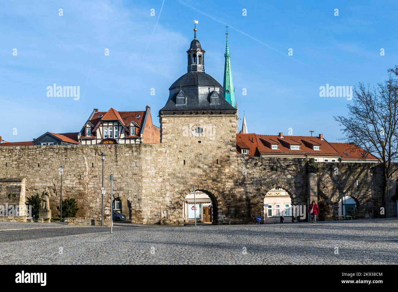 MÜHLHAUSEN, DEUTSCHLAND 16. NOV 2013 Blick auf die Stadtmauer mit