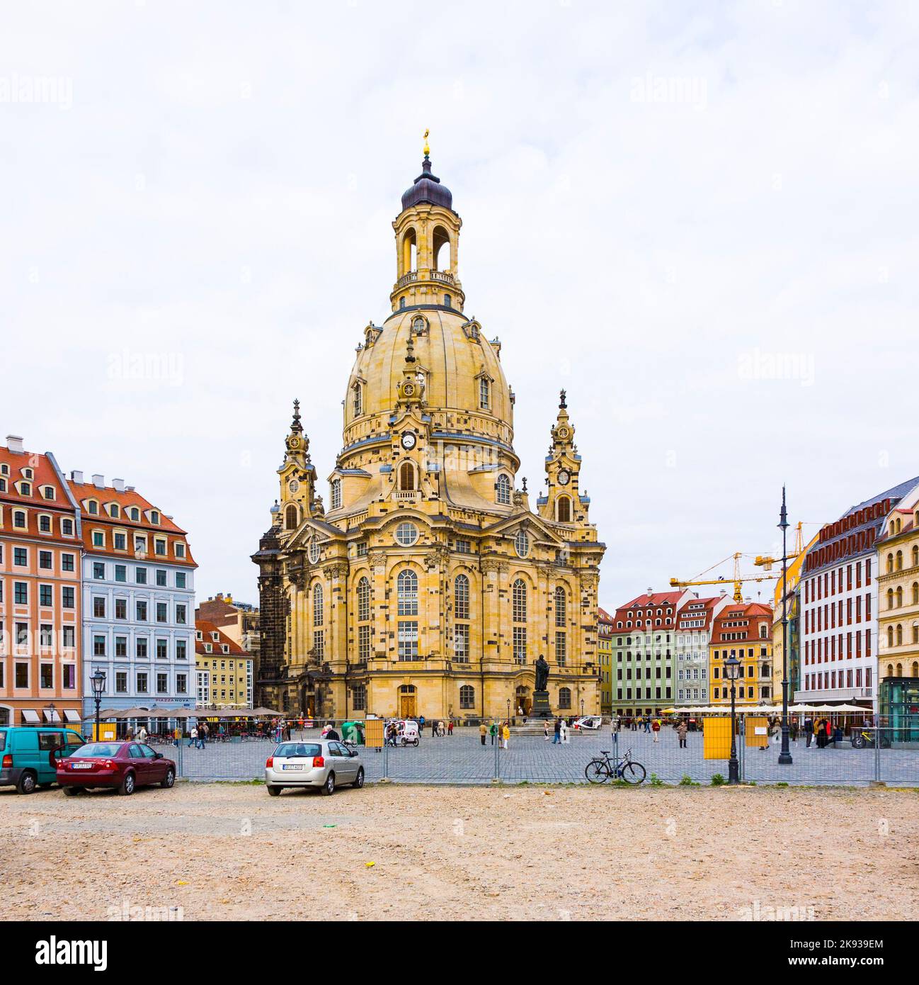 DRESDEN, DEUTSCHLAND - SEP 17, 2008: Blick auf die Frauenkirche in Dresden, Deutschland. Nach dem zweiten Weltkrieg wieder aufgebaut, ist die Kathedrale heute eine der meistgebauten Stockfoto