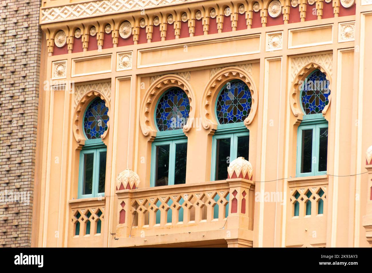 Riachuelo Theater in der Innenstadt von Rio de Janeiro, Brasilien - 11. September 2022: Details des Riachuelo Theater Gebäudes in der Innenstadt von Rio de Janeiro. Stockfoto