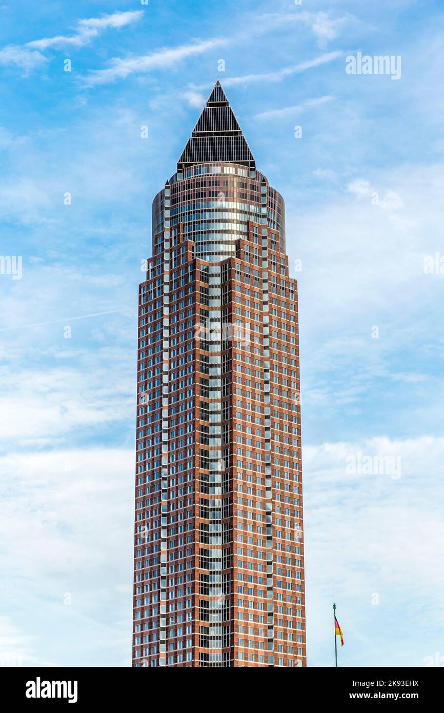 FRANKFURT, DEUTSCHLAND - 12. Okt 2014: Der Messeturm, deutscher Hauptsitz der Investmentbank Goldman Sachs in Frankfurt, Deutschland. Stockfoto