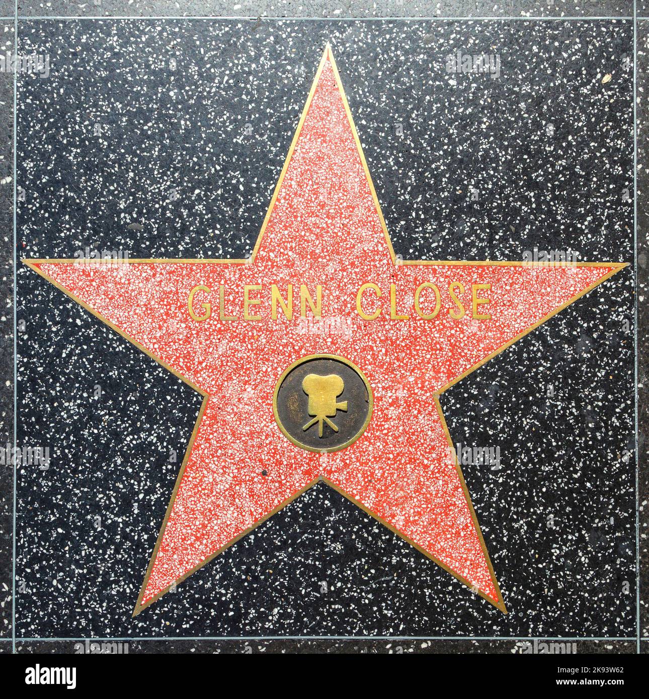 HOLLYWOOD - 26. JUNI: Glenn schließt Star auf dem Hollywood Walk of Fame am 26. Juni 2012 in Hollywood, Kalifornien. Dieser Stern befindet sich am Hollywood Blvd. An Stockfoto