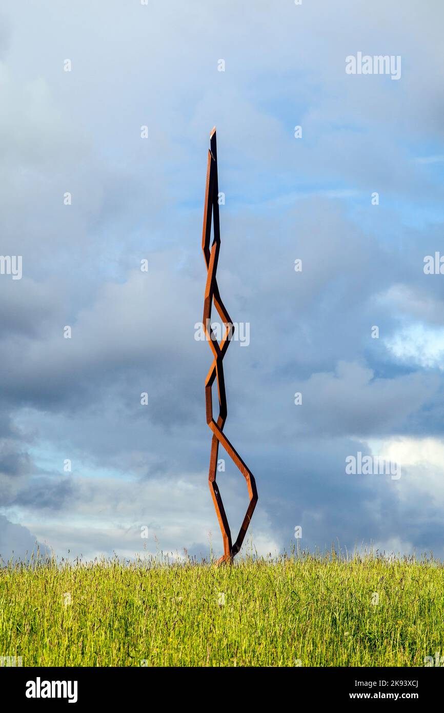 St. Wendel, Deutschland - 21. Mai 2013: Skulptur der Straße der Skulpturen in St. Wendel, Deutschland. 1971 initiierte der Bildhauer Leo Kornbrust die Stree Stockfoto
