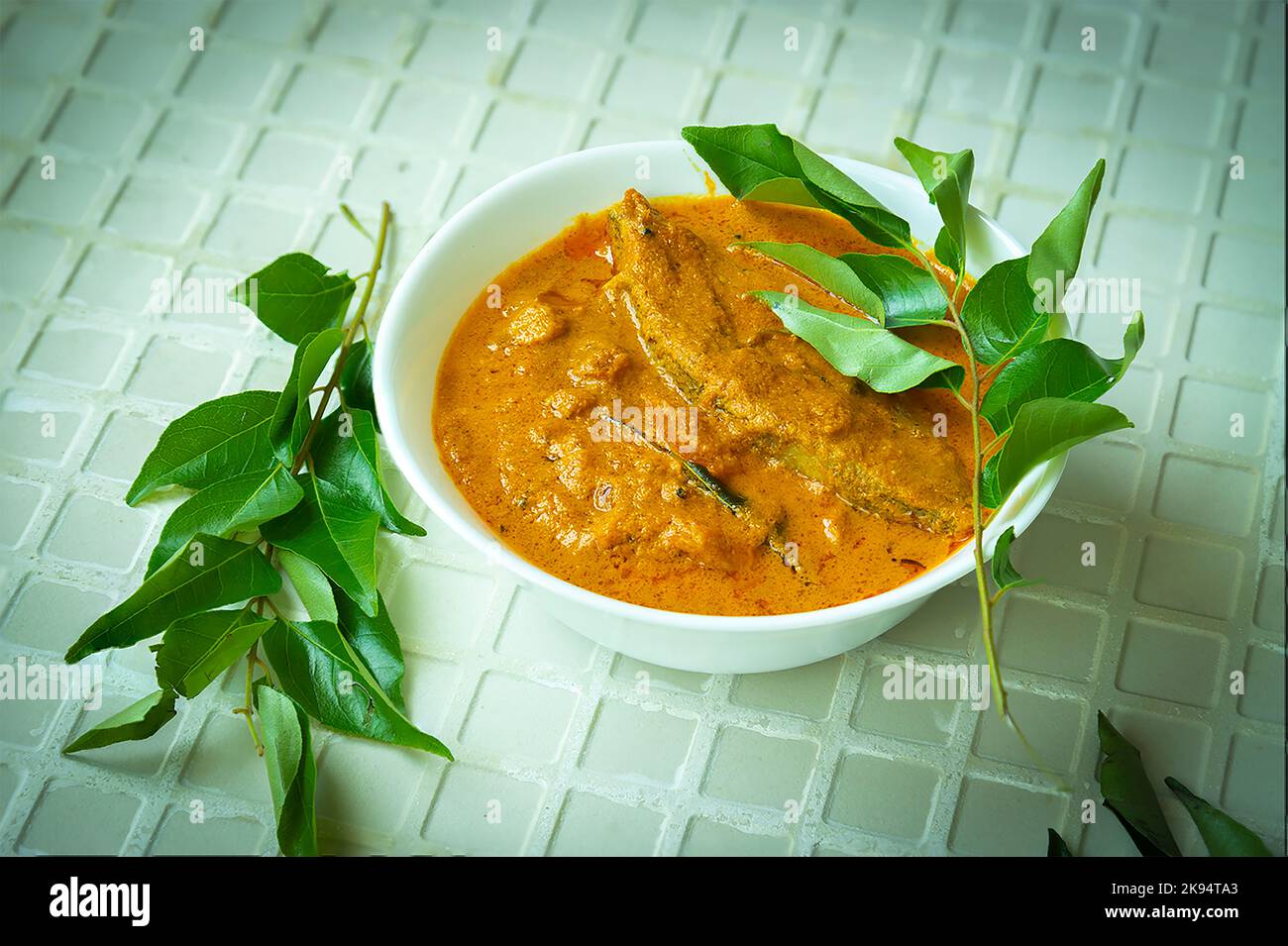 Kokosnuss-King-Fisch-Curry im Kerala-Stil Stockfoto