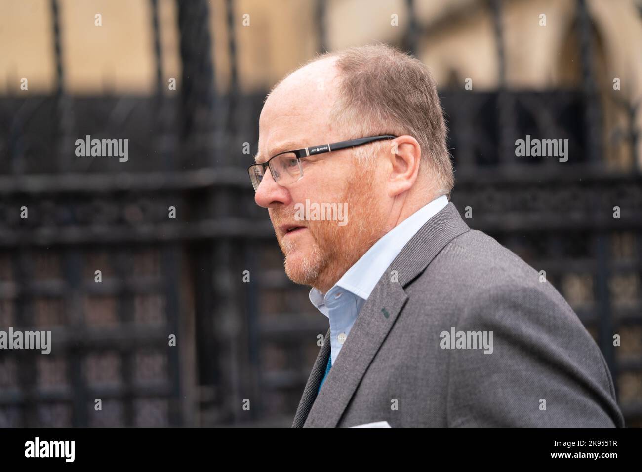 London, Großbritannien. 26 Oktober 2022 . George Freeman, konservativer Abgeordneter für Mid Norfolk, trifft am ersten vollen Tag des neuen Premierministers Rishi Sunak im Parlament ein. Kredit: amer ghazzal/Alamy Live Nachrichten Stockfoto