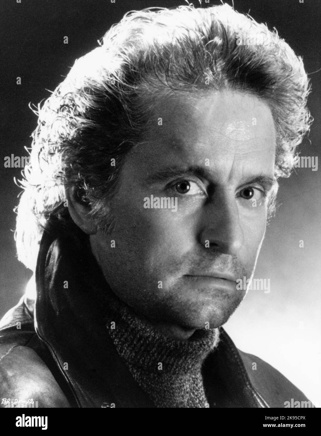 MICHAEL DOUGLAS Portrait von DIRCK HALSTEAD im SCHWARZEN REGEN 1989 Regie RIDLEY SCOTT geschrieben von Craig Bolotin und Warren Lewis Musik Hans Zimmer Jaffe-Lansing / Pegasus Film Partners / Paramount Picturs Stockfoto