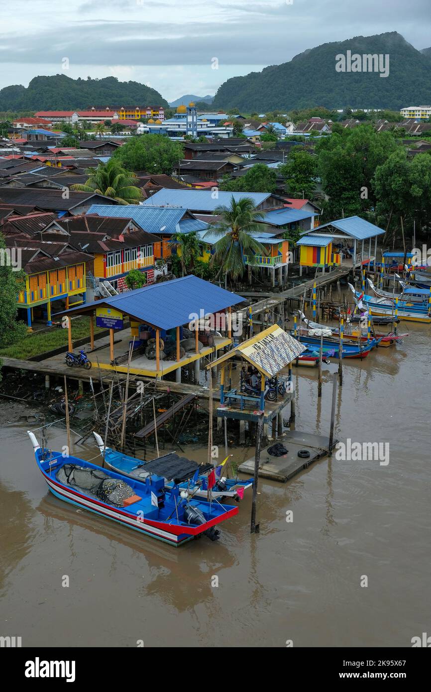 Kuala Perlis, Malaysia - 2022. Oktober: Ansichten von Kuala Perlis an der nordwestlichen Spitze der malaysischen Halbinsel am 15. Oktober 2022 in Malaysia. Stockfoto