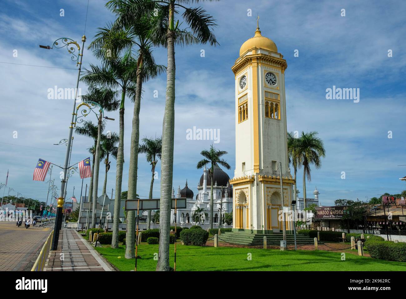 Alor Setar, Malaysia - 2022. Oktober: Blick auf den Großen Uhrenturm am 17. Oktober 2022 in Alor Setar, Malaysia. Stockfoto