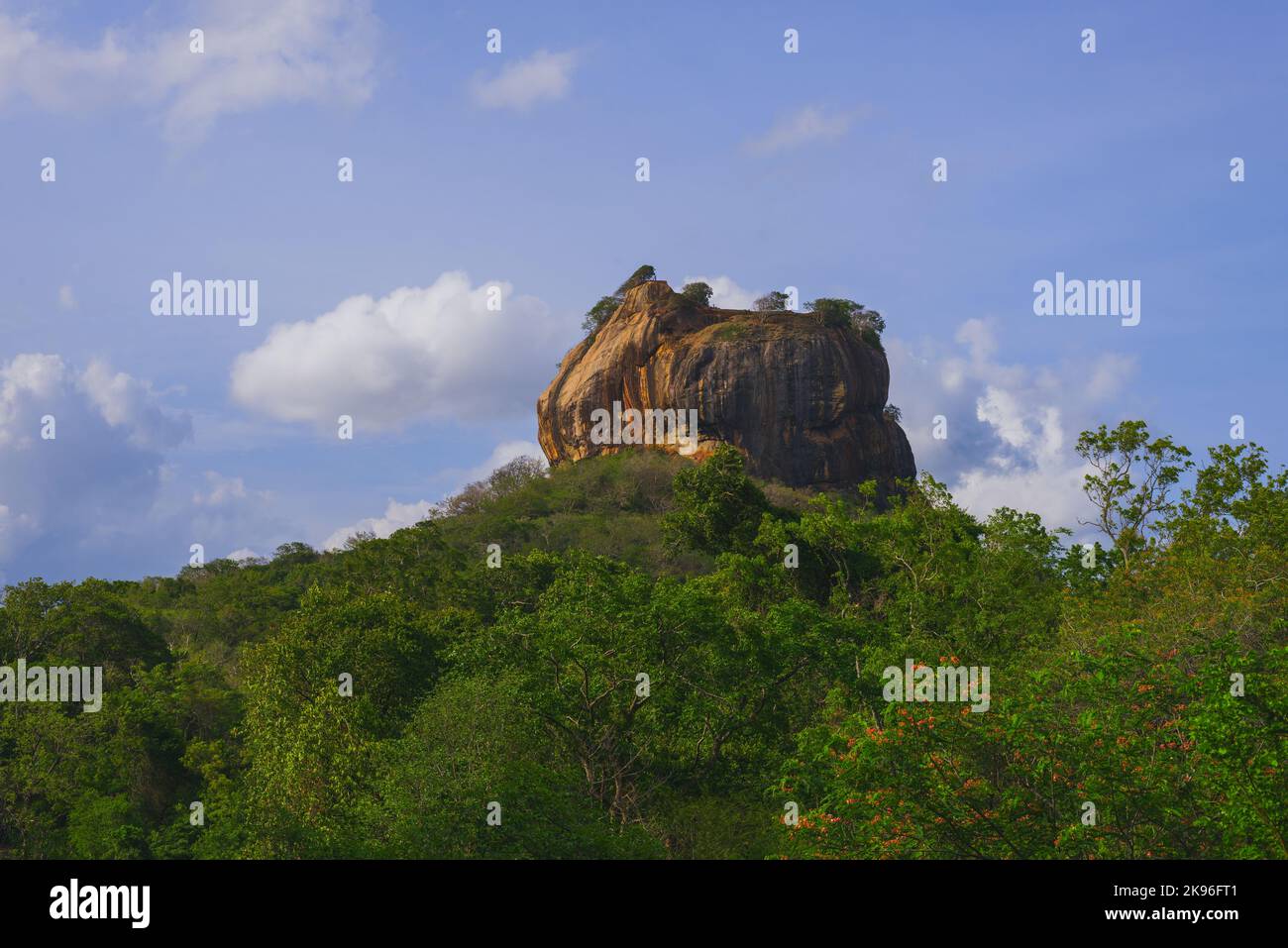 Sigiriya Rock ist eine alte Festung in der Nähe von Dambulla, Sri Lanka Stockfoto