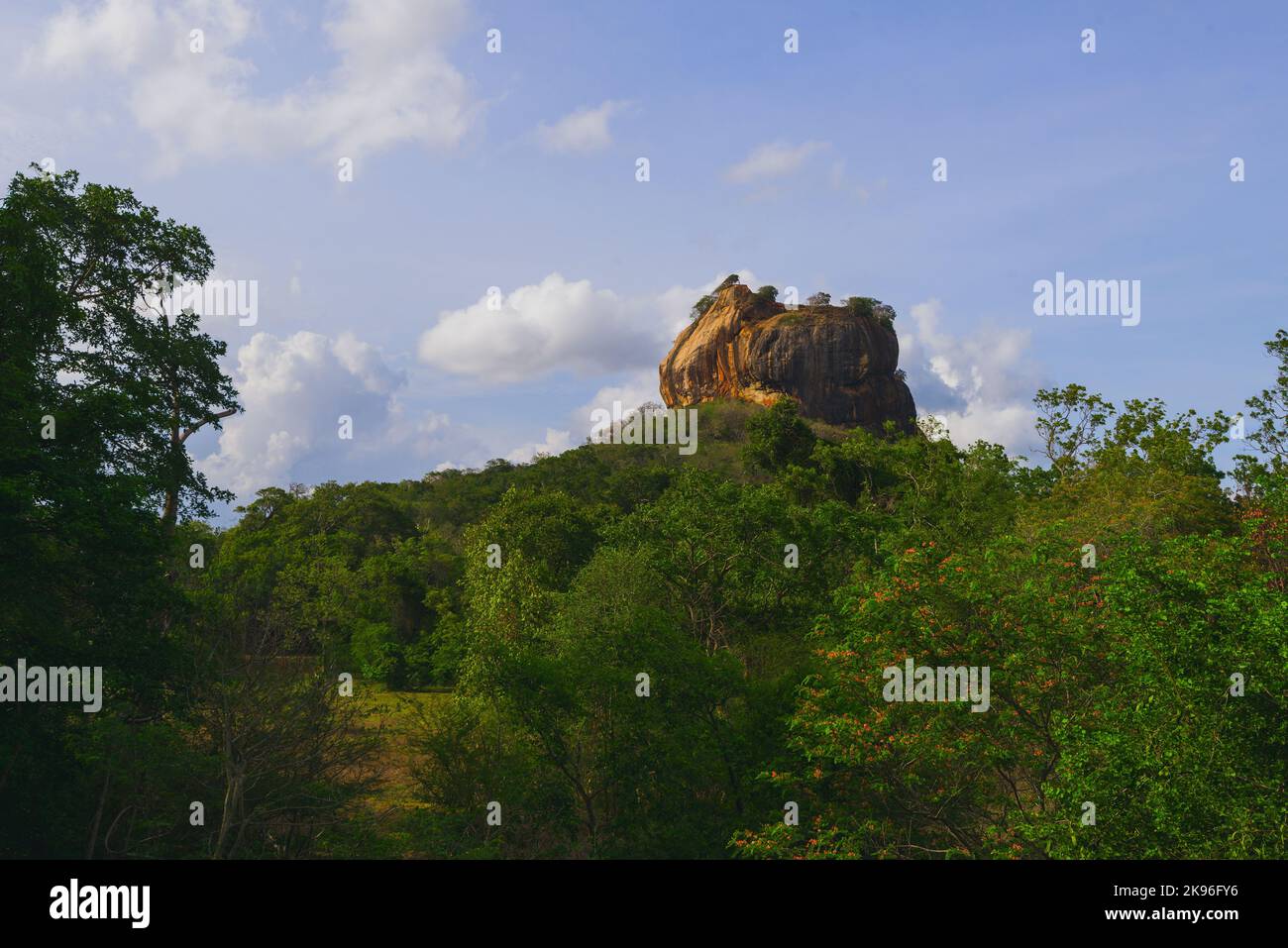 Sigiriya Rock ist eine alte Festung in der Nähe von Dambulla, Sri Lanka Stockfoto