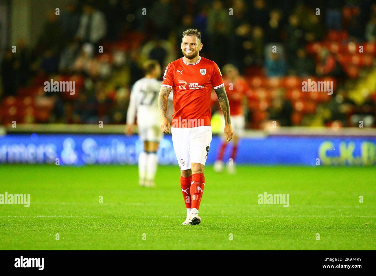 Oakwell Stadium, Barnsley, England - 25.. Oktober 2022 James Norwood (9) von Barnsley - während des Spiels Barnsley gegen Lincoln City, Sky Bet League One, 2022/23, Oakwell Stadium, Barnsley, England - 25.. Oktober 2022 Credit: Arthur Haigh/WhiteRoseFotos/Alamy Live News Stockfoto