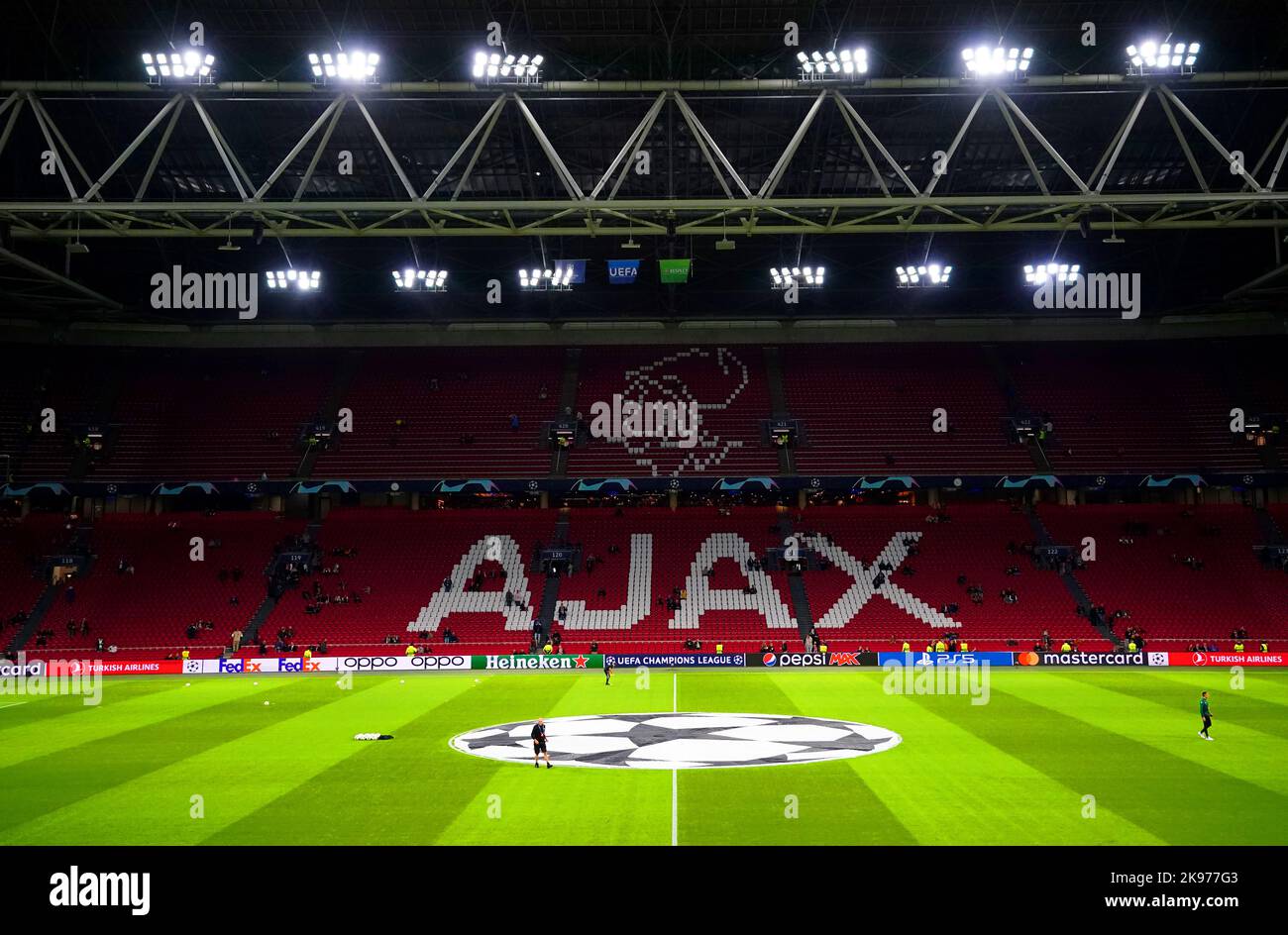 Eine Gesamtansicht des Stadions vor dem Spiel der UEFA Champions League-Gruppe A in der Johan Cruyff Arena in Amsterdam, Niederlande. Bilddatum: Mittwoch, 26. Oktober 2022. Stockfoto