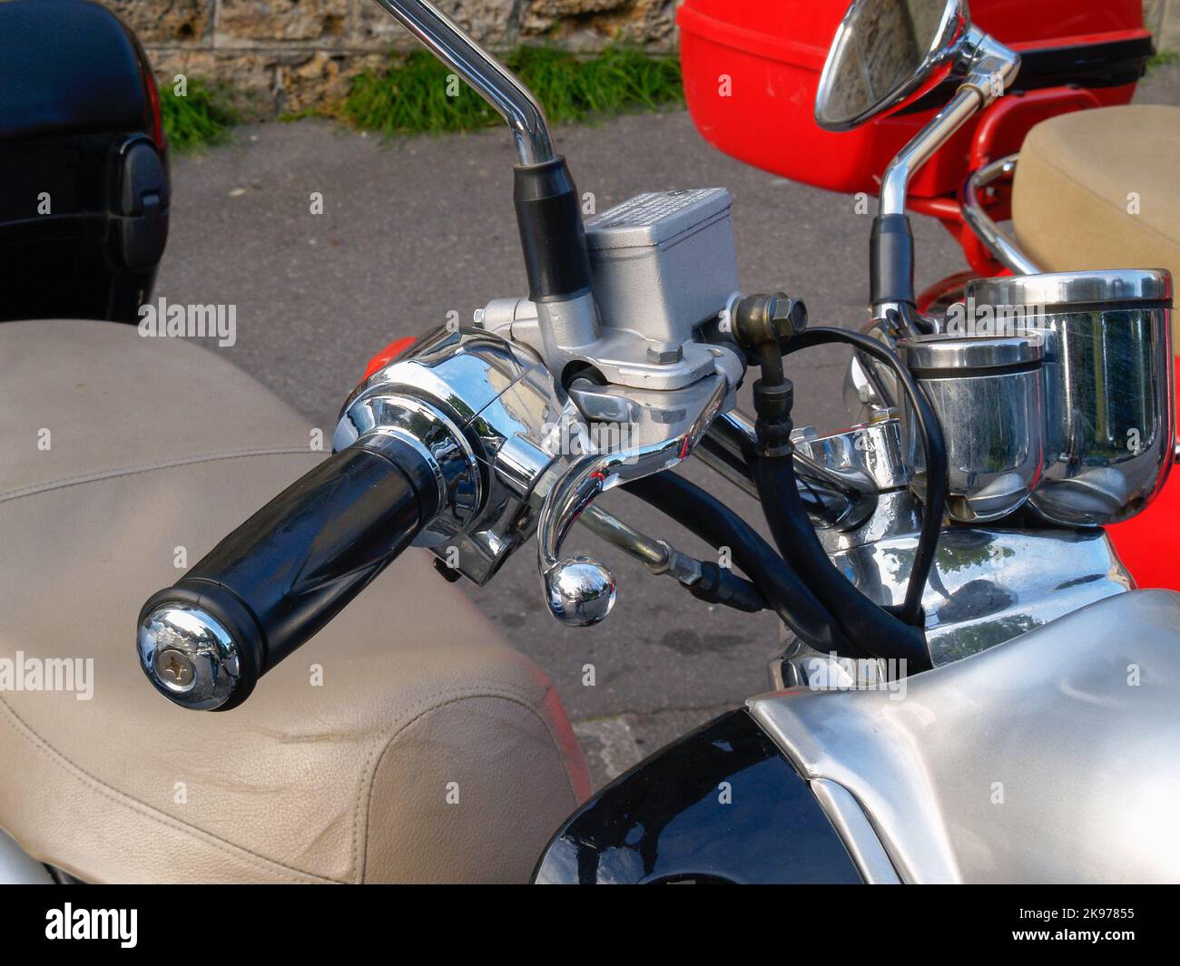 Motorrad handbremse -Fotos und -Bildmaterial in hoher Auflösung