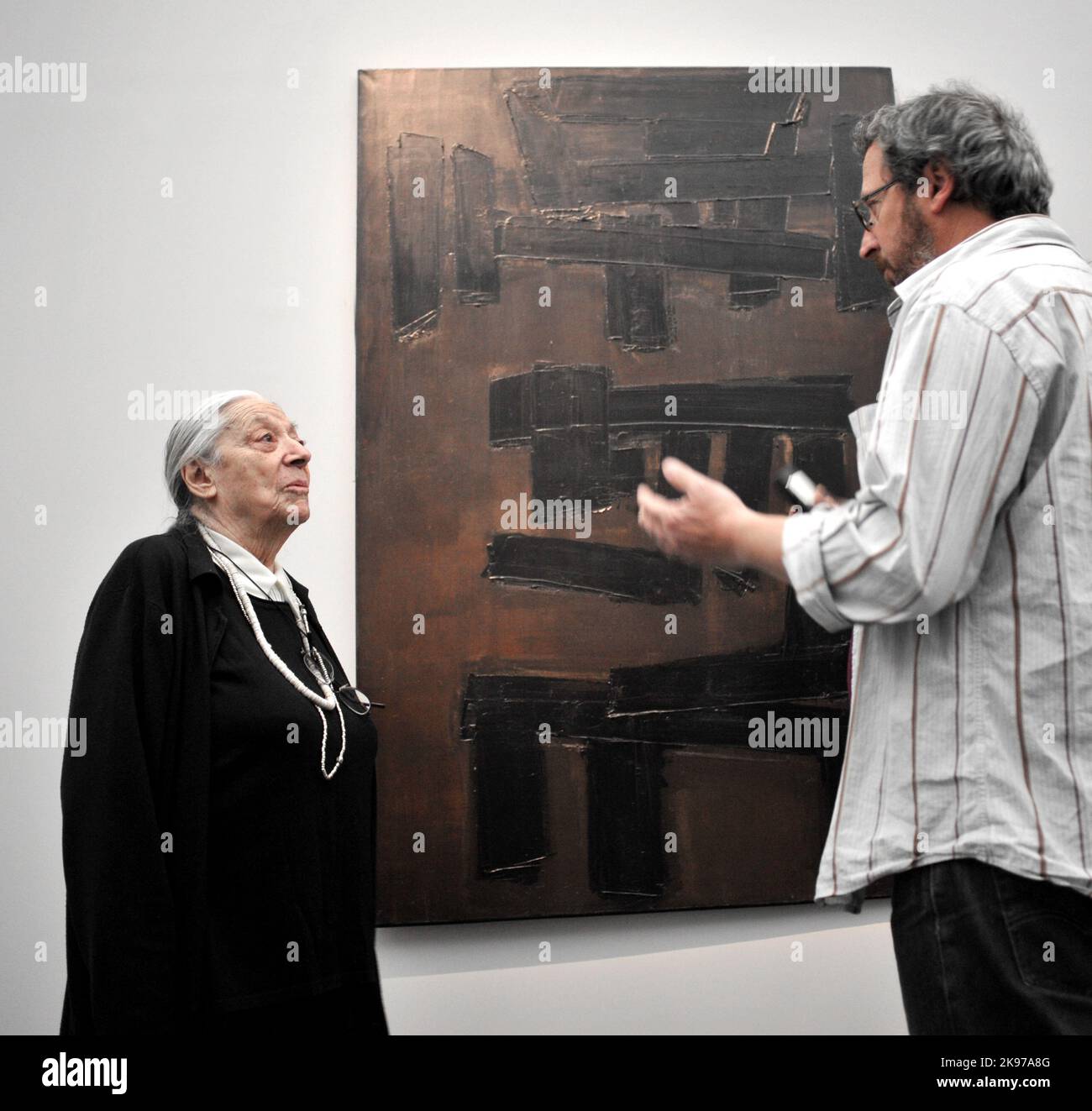 FRANKREICH. AVEYRON (12) RODEZ, SOULAGES MUSEUM. SHOWROOM PERMANENTE INSTALLATION VON BELEUCHTUNG MIT COLETTE SOULAGES Stockfoto