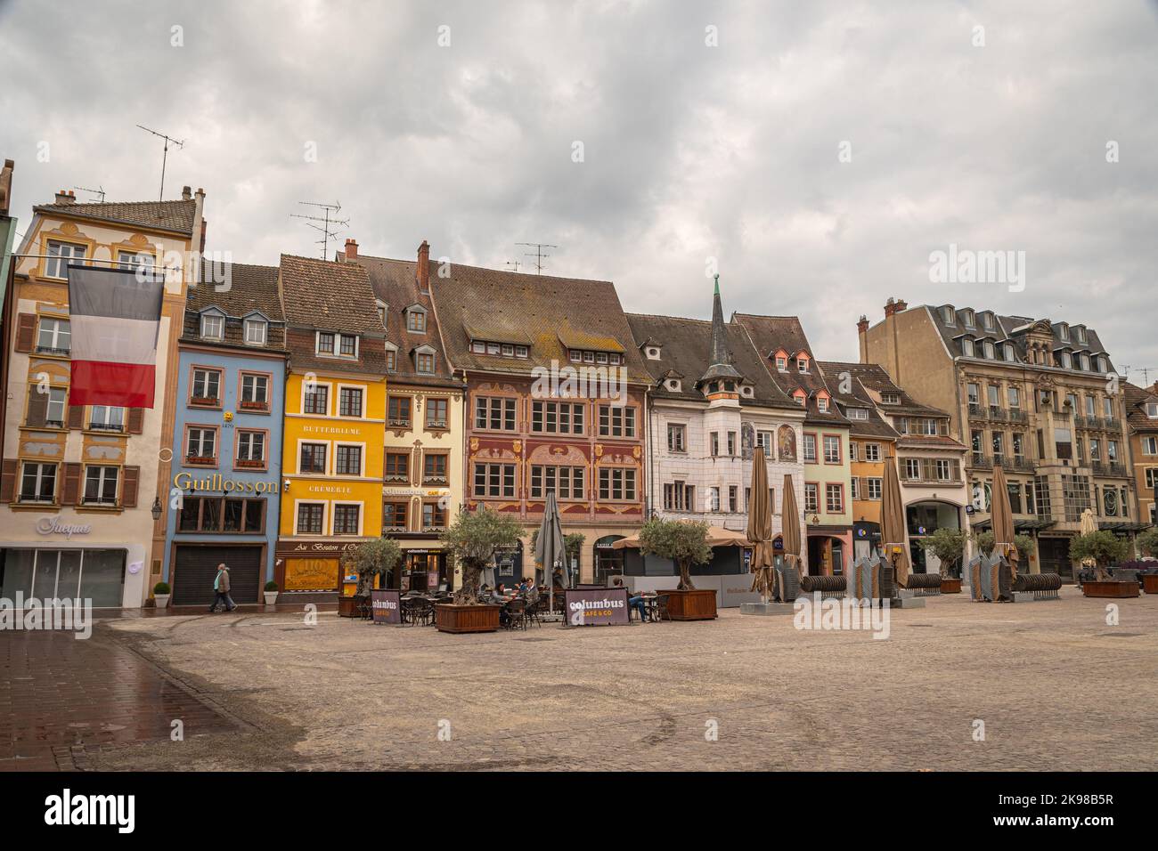 Altes traditionelles Gebäude in Mulhouse, Elsass, Frankreich Stockfoto