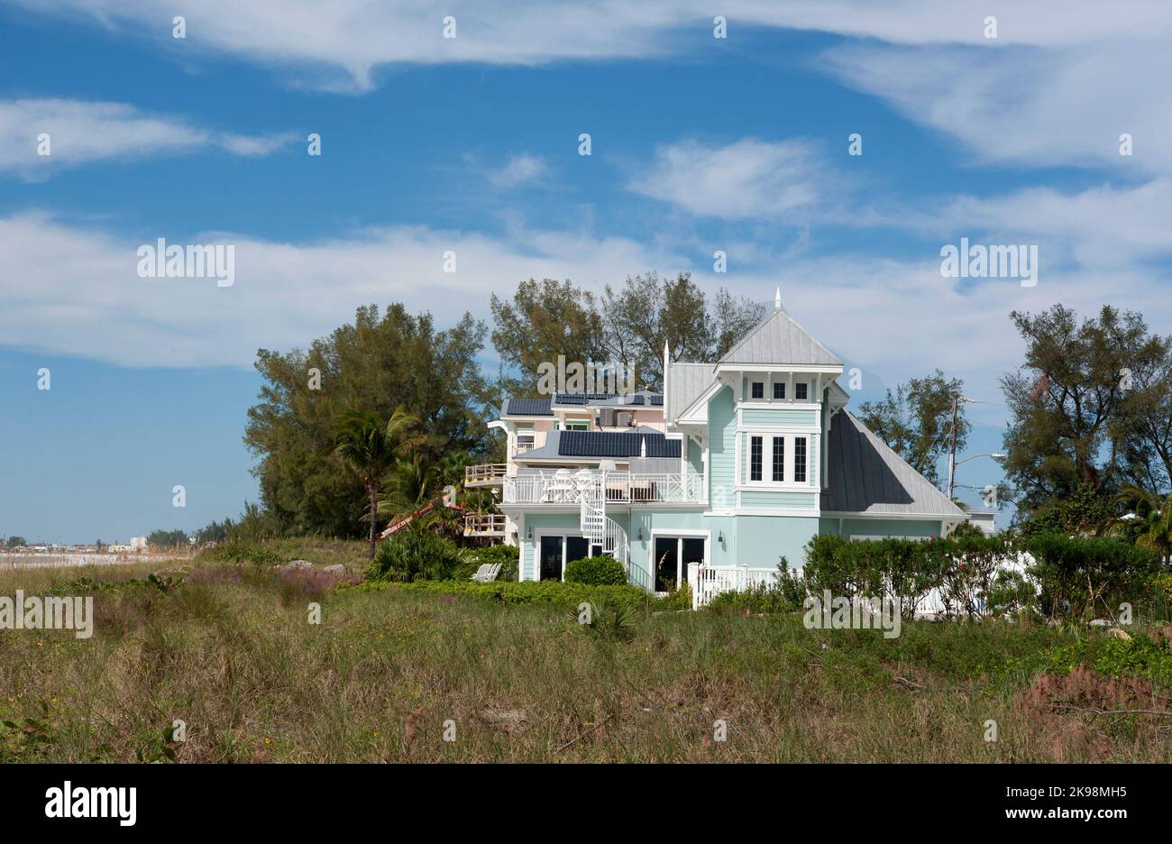 Klassisches viktorianisches Strandhaus am Bradenton Beach auf Santa Maria Island in Florida, USA. Stockfoto