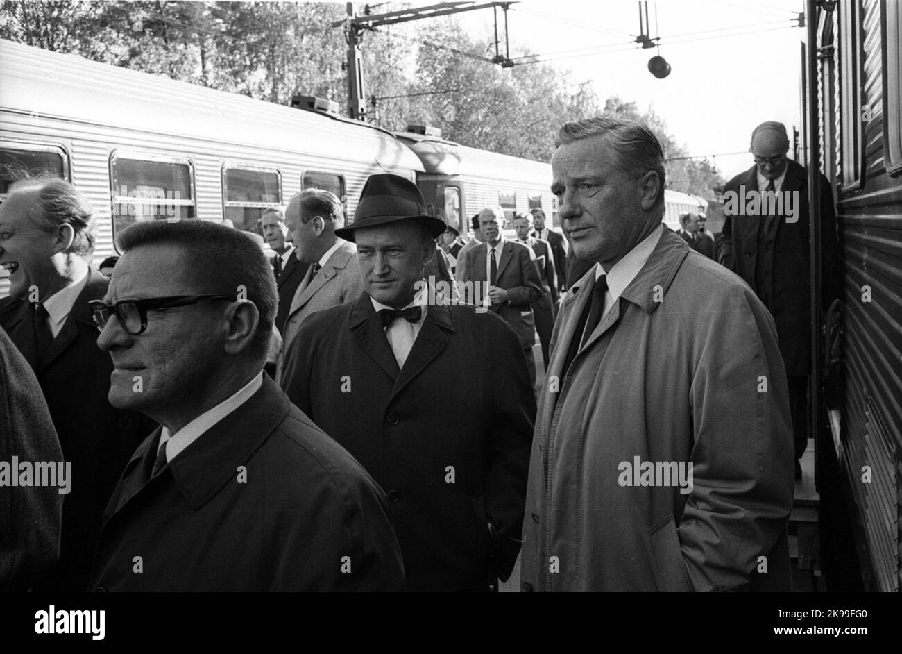 Lokale züge -Fotos und -Bildmaterial in hoher Auflösung – Alamy