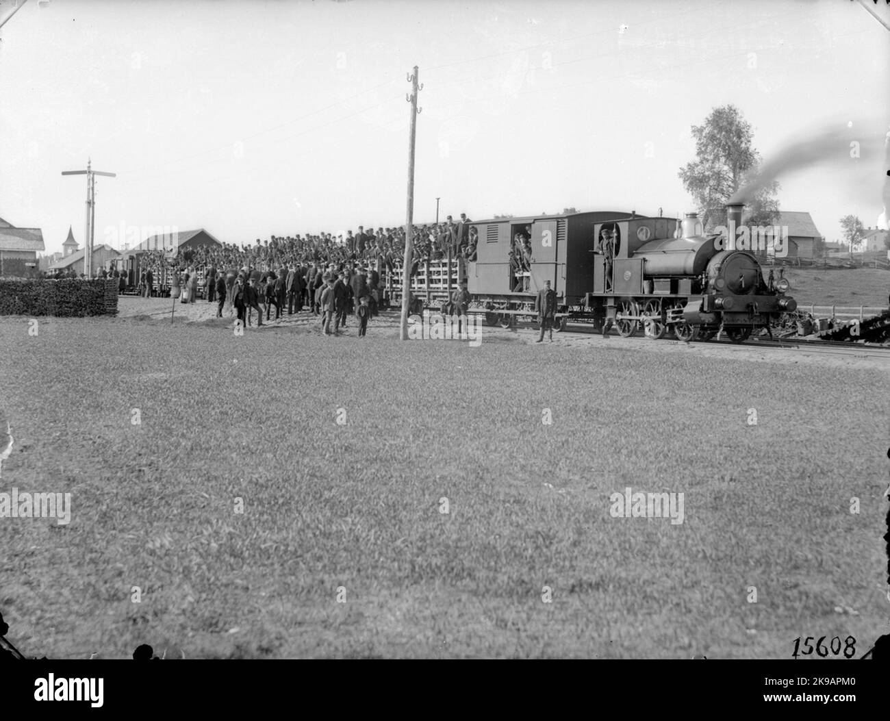 HNJ LOK 4. Dampflokomotive mit Truppentransportzug. Die Lokomotive wurde 1876 von Fox Walker & Co Bristol in England, Fabrikationsnummer FW 293, hergestellt. Wurde 1948 verschrottet. Stockfoto