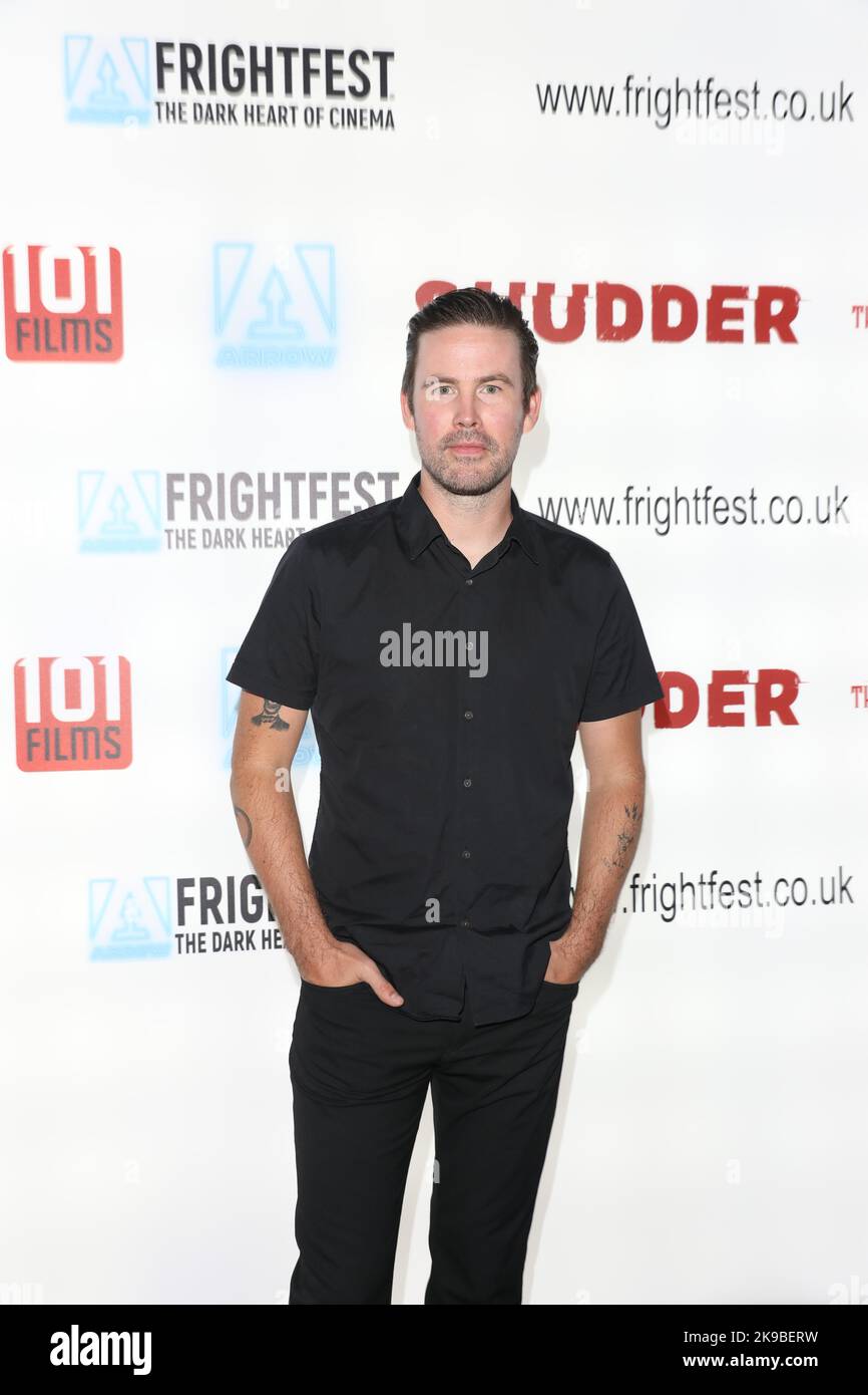 Der amerikanische Filmregisseur und Schauspieler Zach Cregger nimmt an der Premiere von „Barbarian“ beim Arrow FrightFest Teil, das am Cineworld Leicester Square in London stattfindet. Er wa Stockfoto