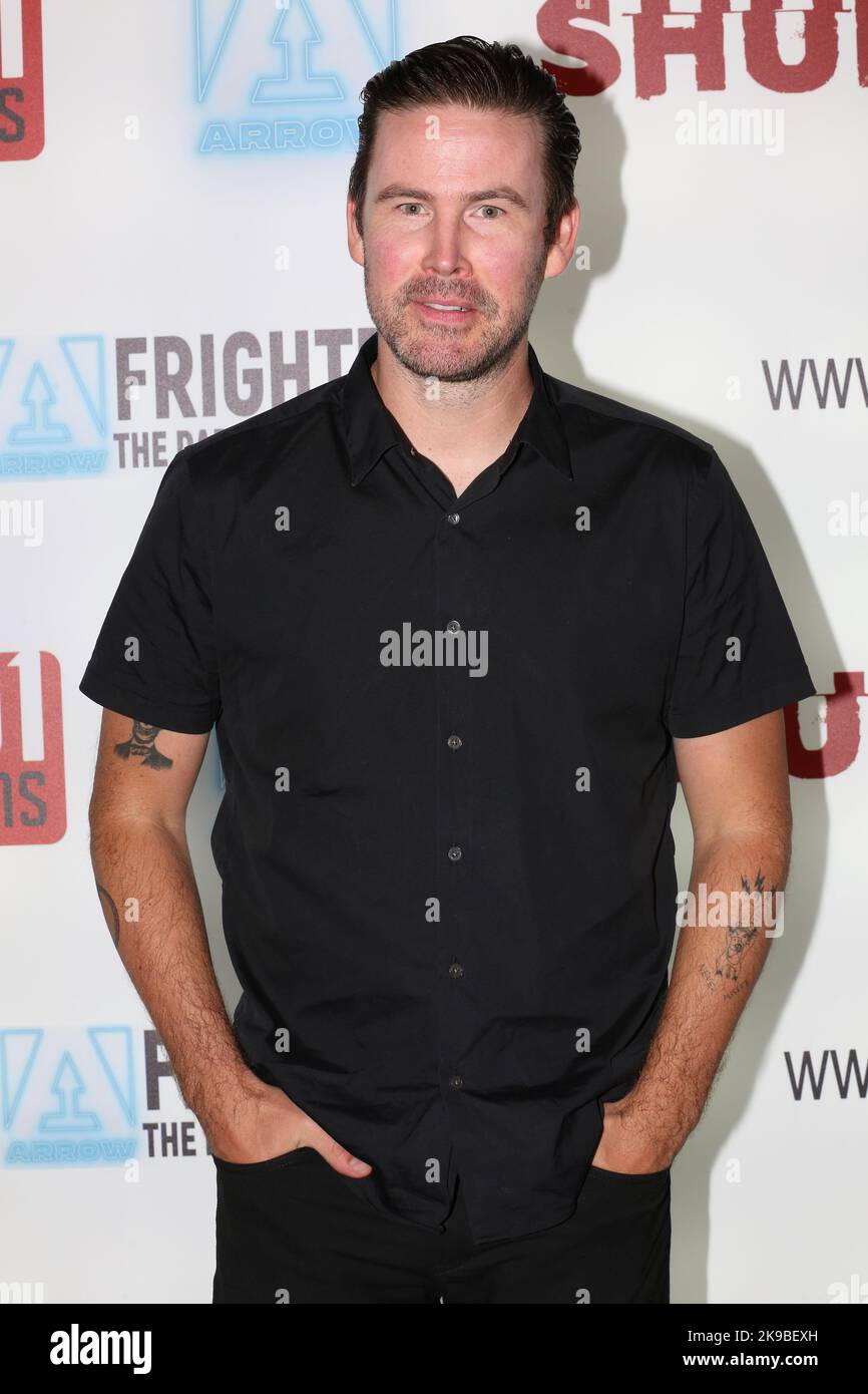 Der amerikanische Filmregisseur und Schauspieler Zach Cregger nimmt an der Premiere von „Barbarian“ beim Arrow FrightFest Teil, das am Cineworld Leicester Square in London stattfindet. Er wa Stockfoto