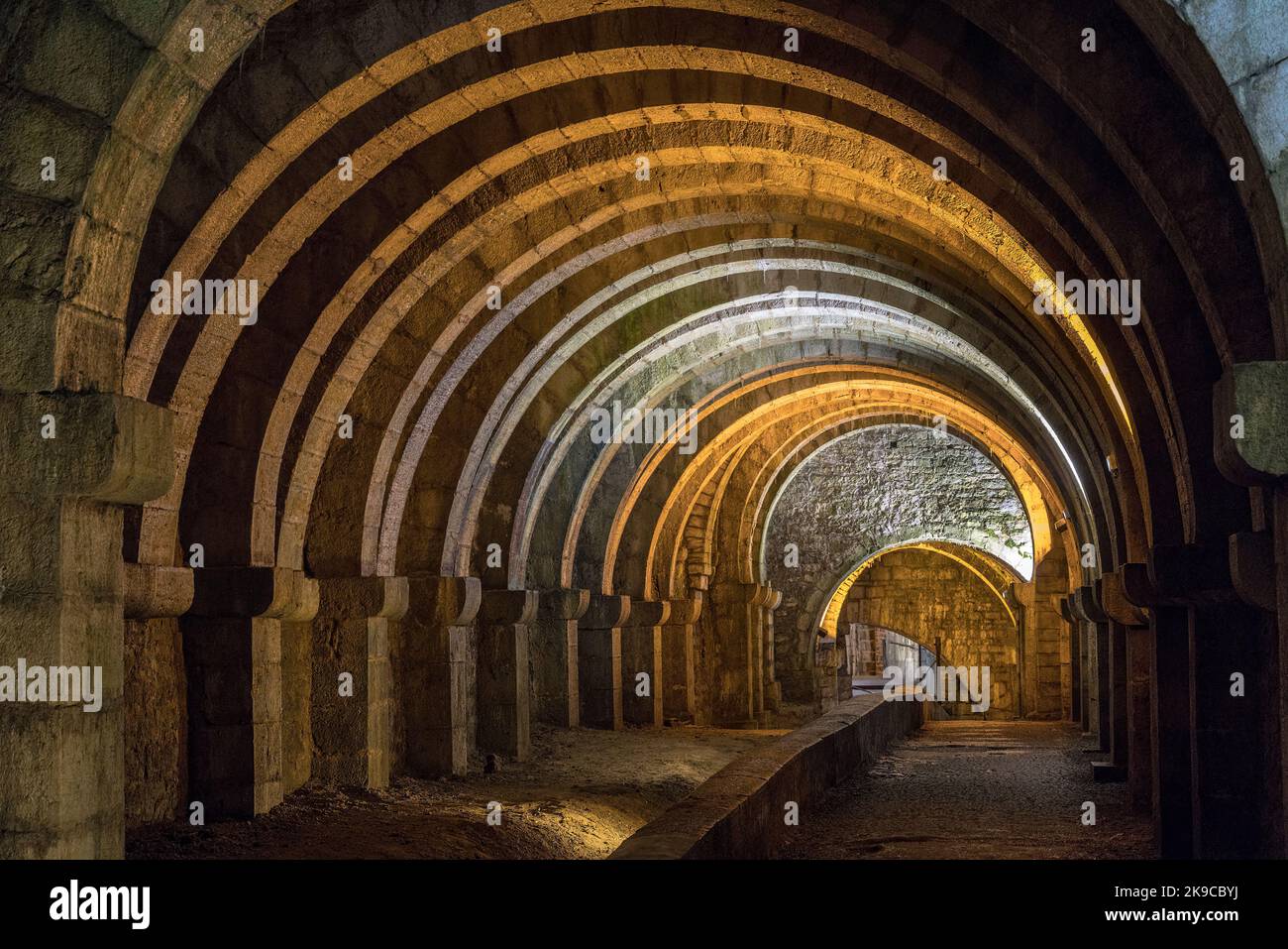 Unterirdischer Tunnel in den Salzminen, Salins-les-Bains, Jura, Frankreich Stockfoto