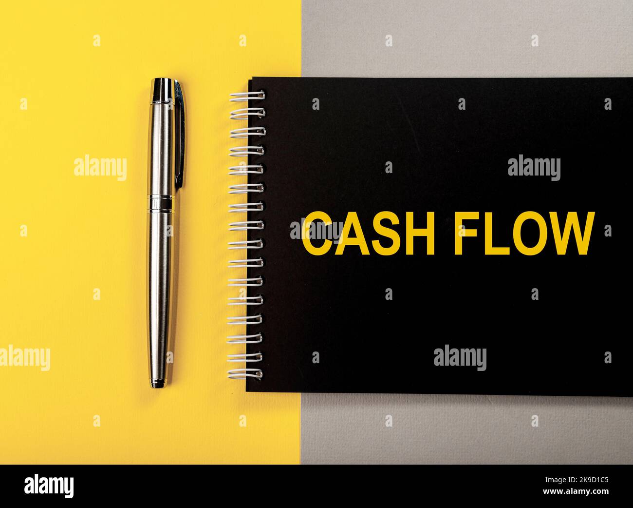 Kapitalflussrechnung. Cashflow, Gewinn, Gewinn. Bankenkonzept. Hochwertige Fotos Stockfoto