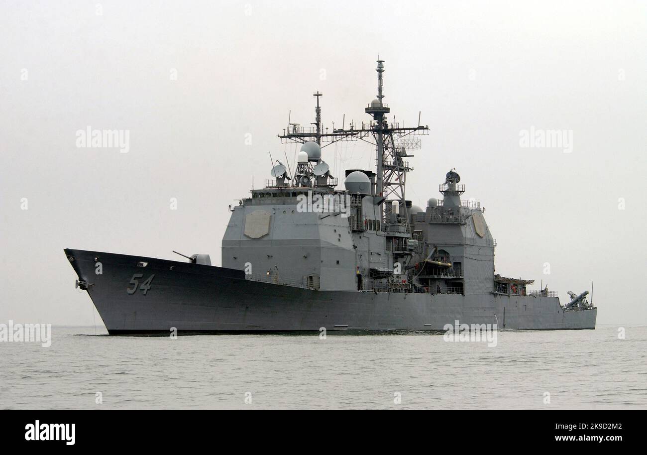 Die US Navy (USN) Ticonderoga Class Guided Missile Cruiser USS ANTIETAM (CG 54) US Navy Stockfoto