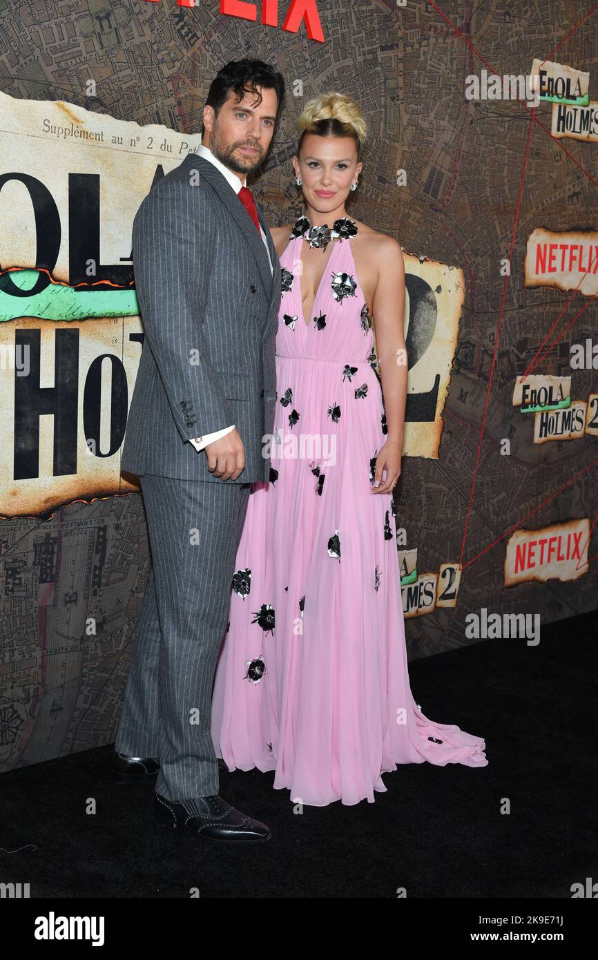 Henry Cavill und Millie Bobby Brown Stockfoto