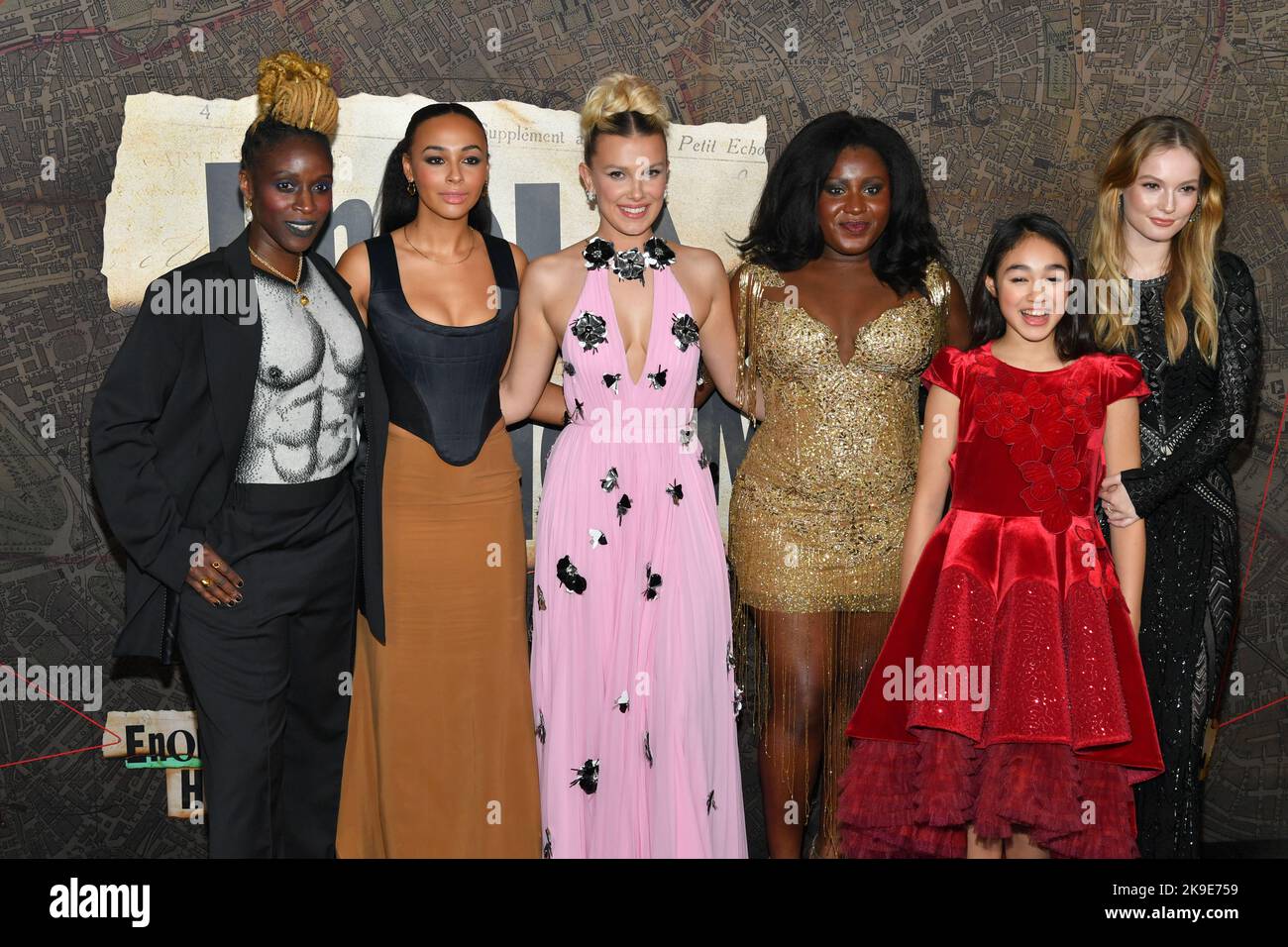 Sharon Duncan-Brewster, Abbie Hern, Millie Bobby Brown, Susan Wokoma, Serrana Su-Ling Bliss und Hannah Dodd Stockfoto