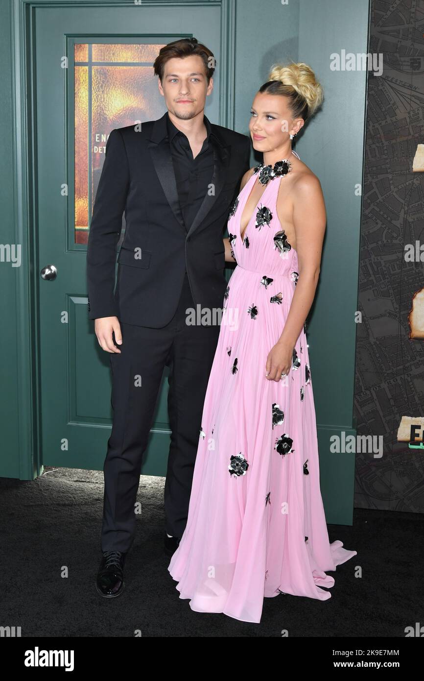 Jake Bongiovi und Millie Bobby Brown Stockfoto