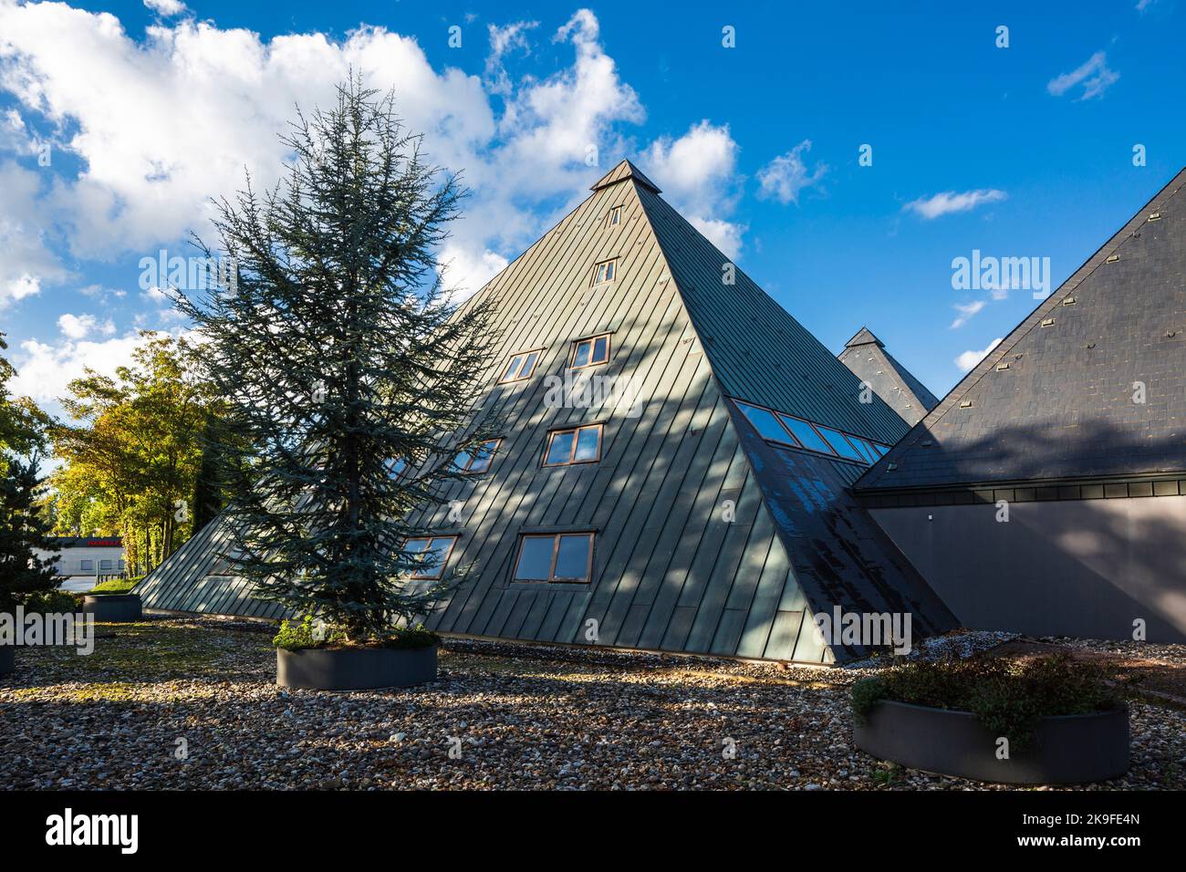 Deutschland, Stadtlohn, Westmuensterland, Münsterland, Westfalen, Nordrhein-Westfalen, NRW, Industriegebäude der Firma Pongs, pyramidenförmig, pyramidenförmig Stockfoto