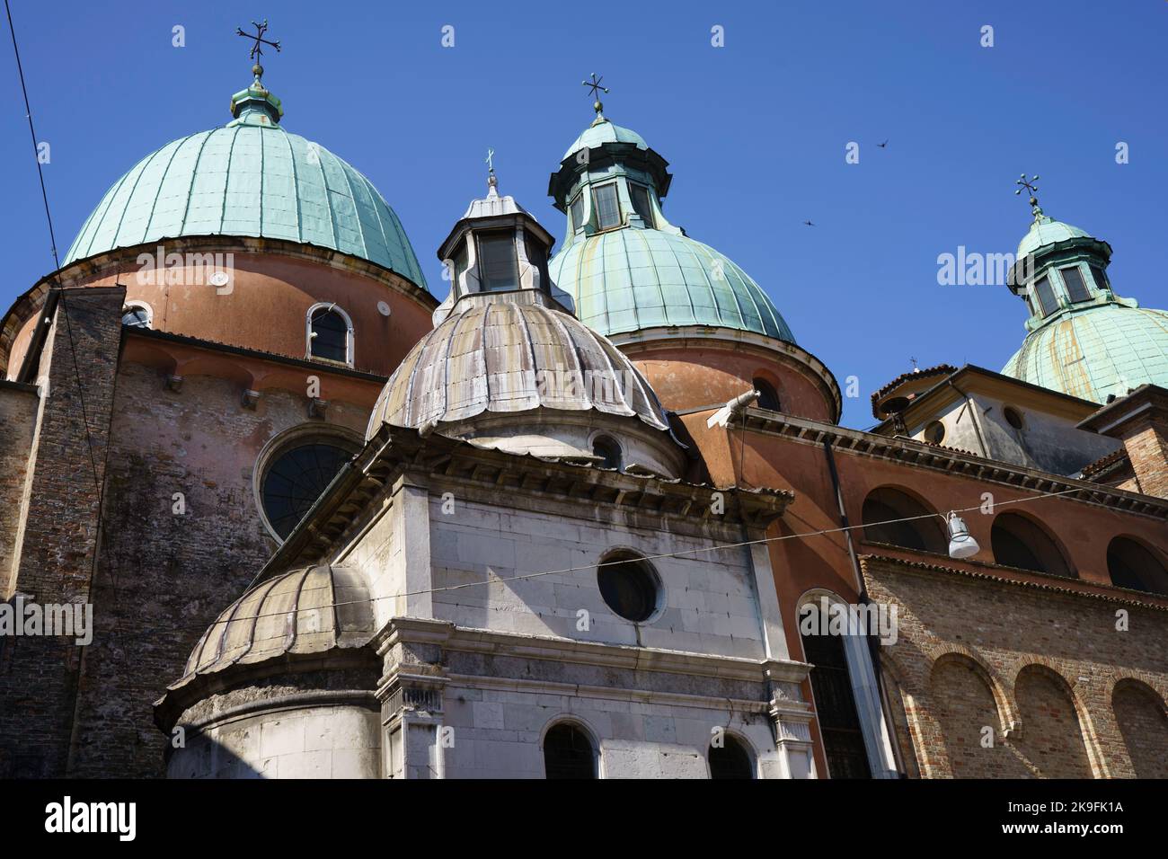 Außenansicht historischer Gebäude in Treviso, Venetien, Italien. Der Dom Stockfoto