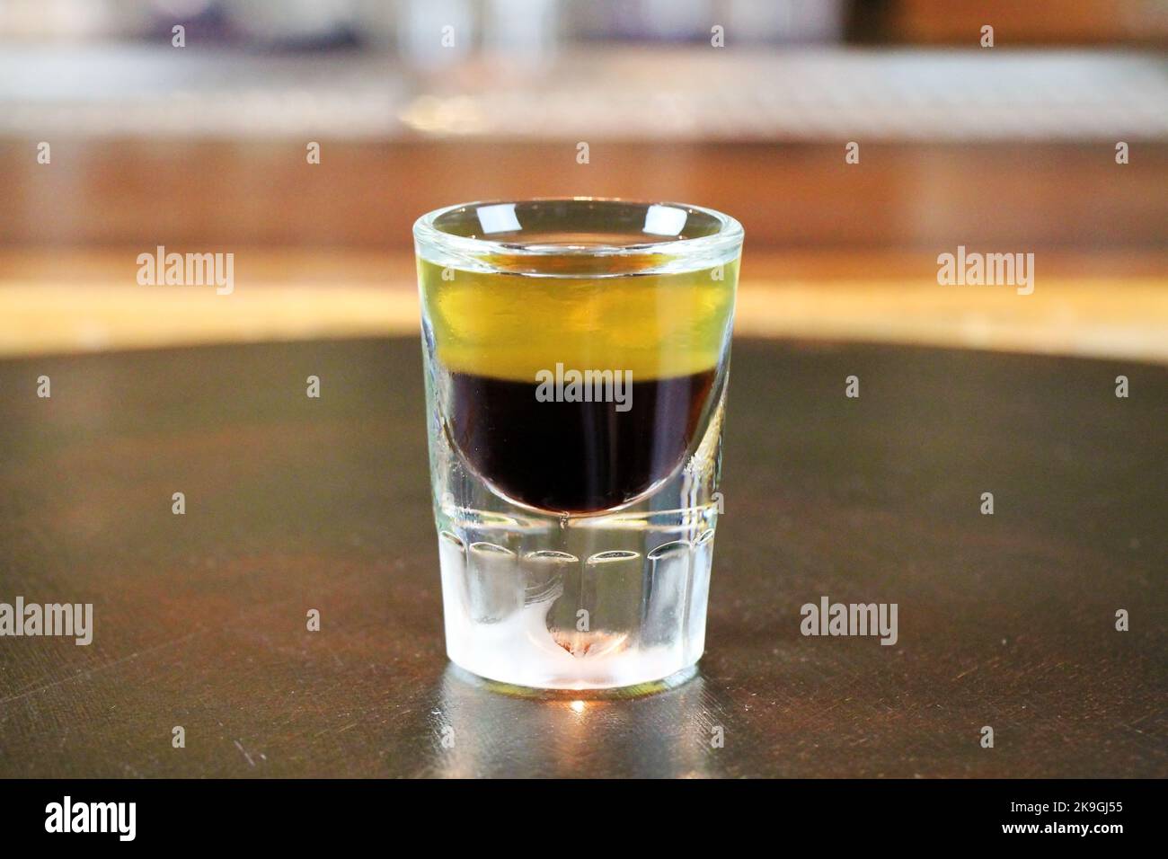 Shot Drink - B52 $ an der Bar Stockfoto