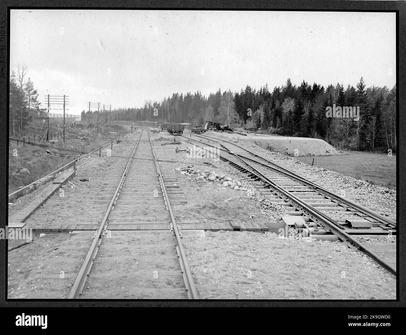 Black Farm Hold und Beladung auf 45.020 Kilometer. Die Staatslinie Järna - Norrköping. Stockfoto