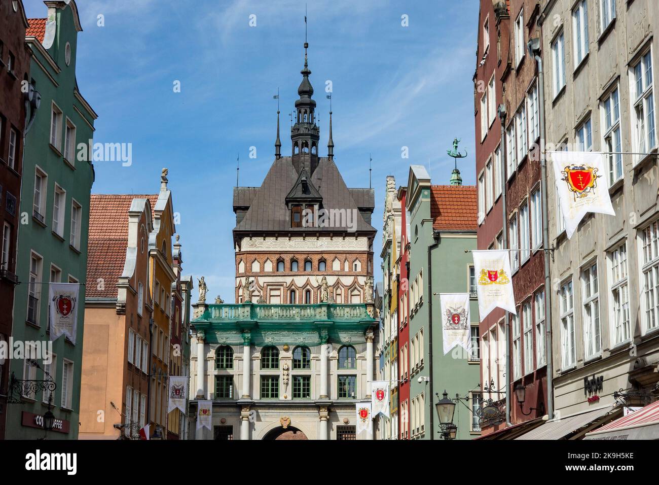 DANZIG, POLEN - 30. JULI 2022: Goldenes Tor in Danzig, Polen an der Dluga Straße Stockfoto