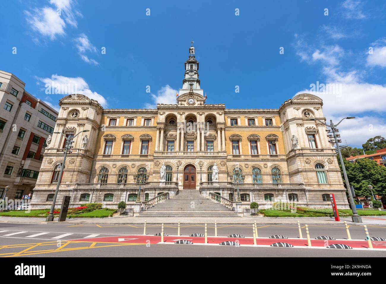 Das Rathaus von Bilbao wurde im Jugendstil erbaut und 1892 von Joaquín Rucoba fertiggestellt Stockfoto