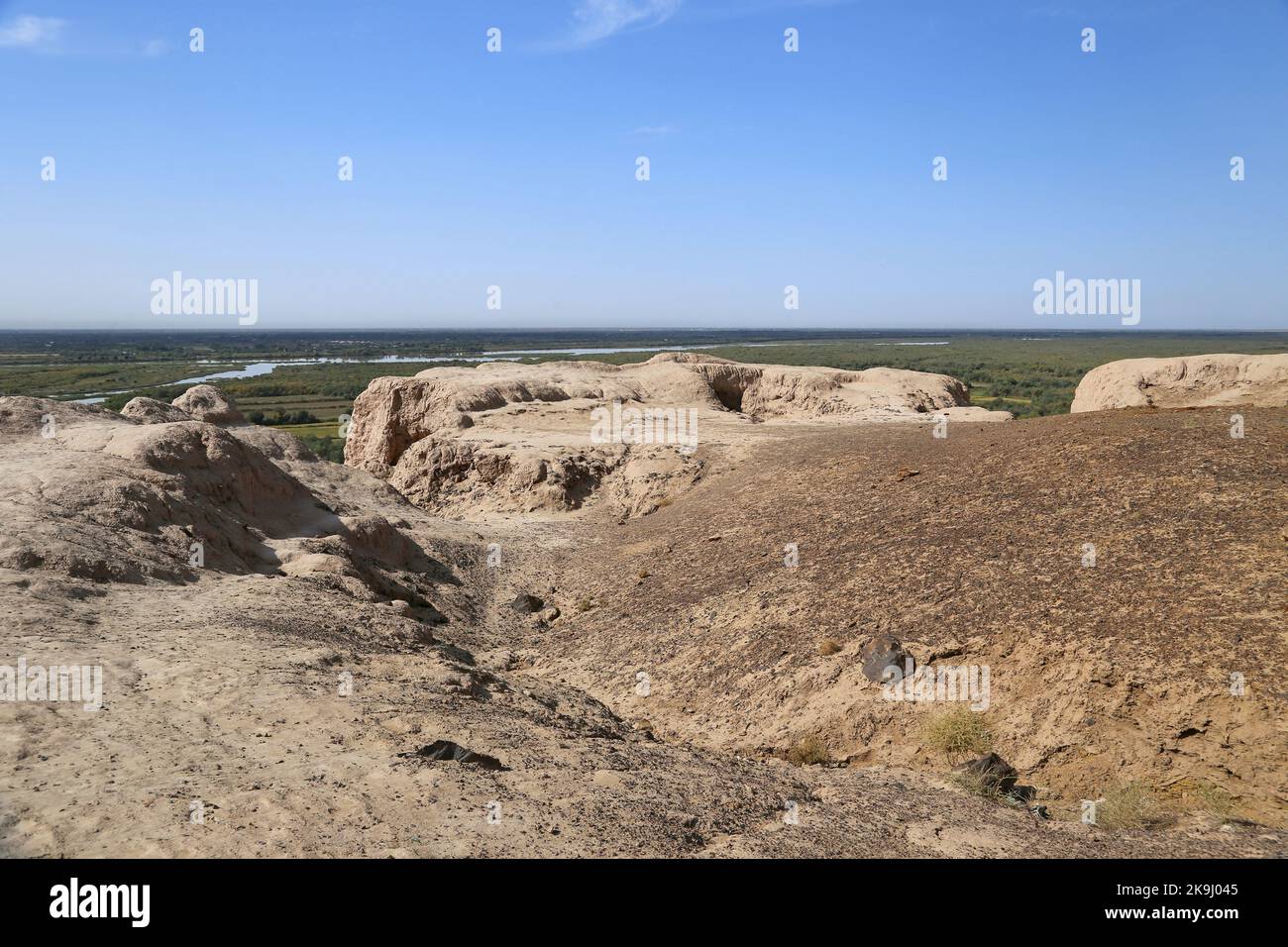 Chylpyk Kala Zoroastrian Dakhma (Turm der Stille), Kyzylkum-Wüste, Autonome Republik Karakalpakistan, Usbekistan, Zentralasien Stockfoto