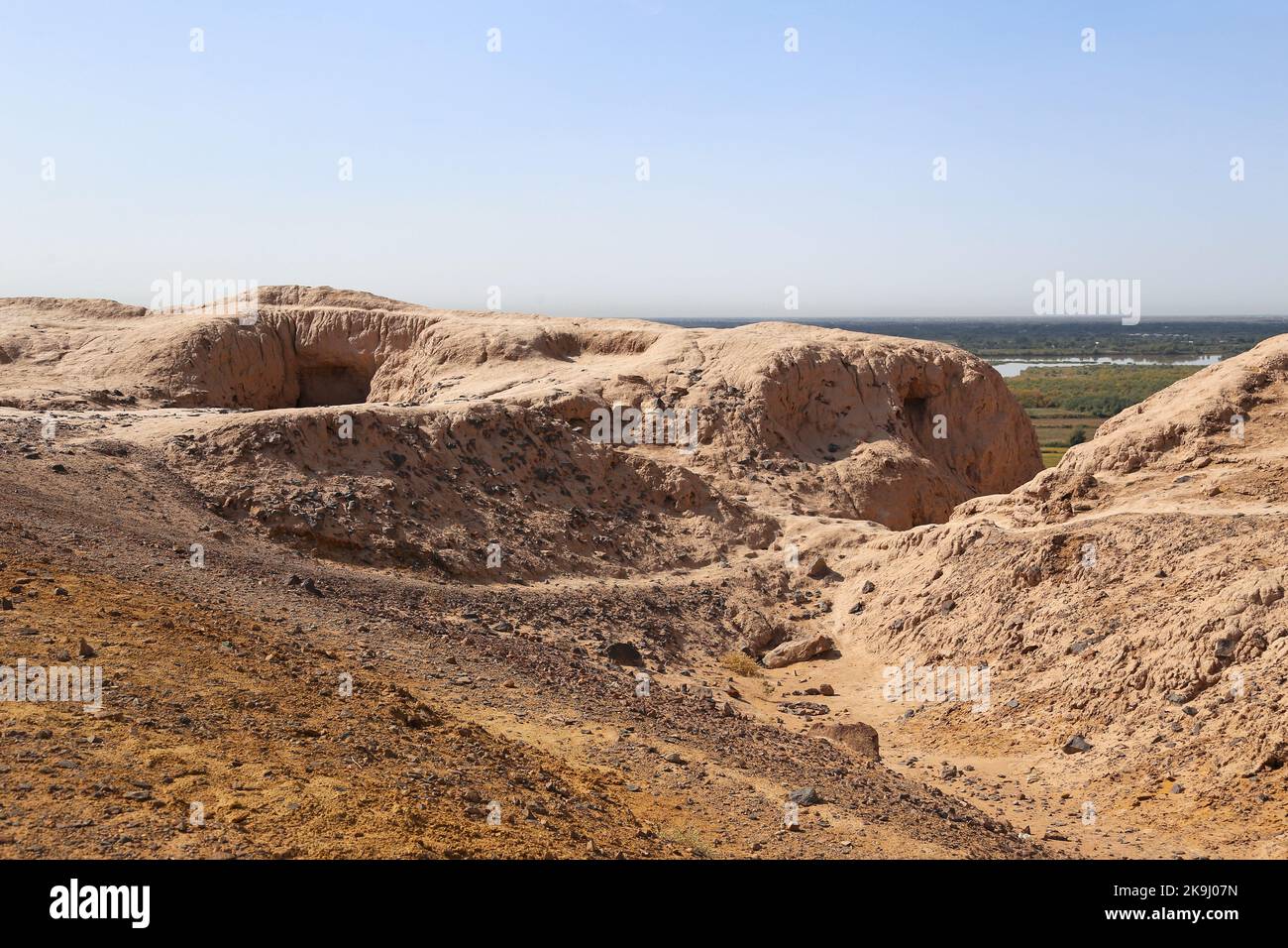 Chylpyk Kala Zoroastrian Dakhma (Turm der Stille), Kyzylkum-Wüste, Autonome Republik Karakalpakistan, Usbekistan, Zentralasien Stockfoto