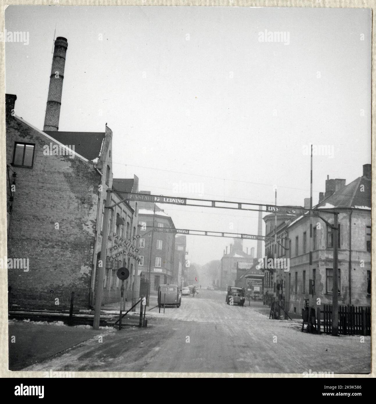 Bahnübergang in der Bryggaregatan in Helsingborg auf der Strecke zwischen Helsingborg C und Ramlösa. Stockfoto