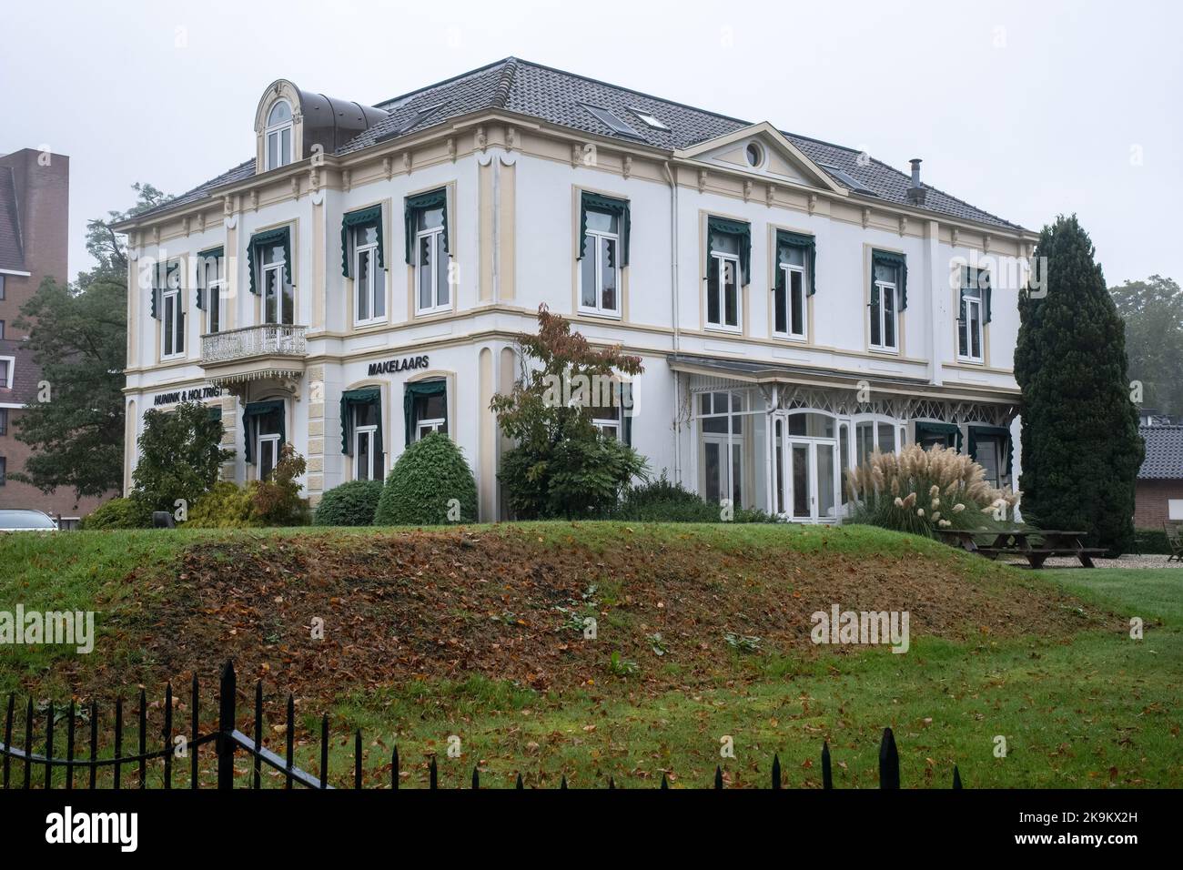 Apeldoorn, Niederlande - 14. Oktober 2022: Ehemalige Außenresidenz und Bunker von Arthur Seys-Inquart, der Reichskommissar für die besetzten Niederlande war Stockfoto