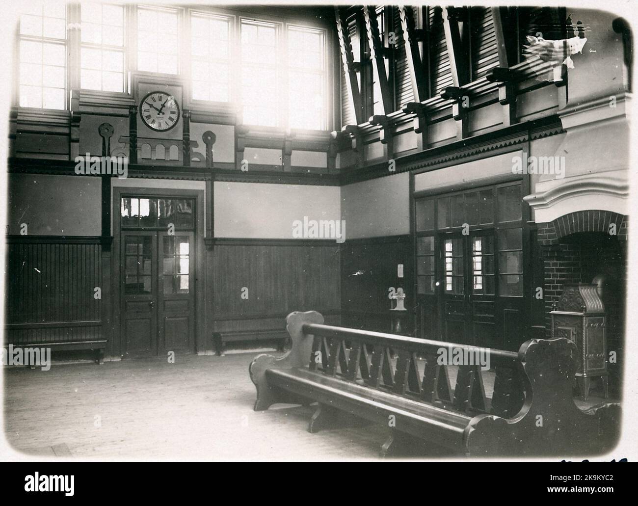 Riksgränsen, Bahnhofshaus. Warteraum der dritten Klasse. Stockfoto