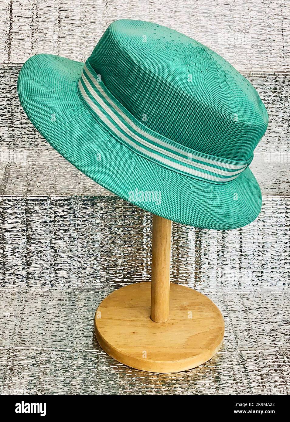 Retro Vintage Revival Damenhüte Stockfoto