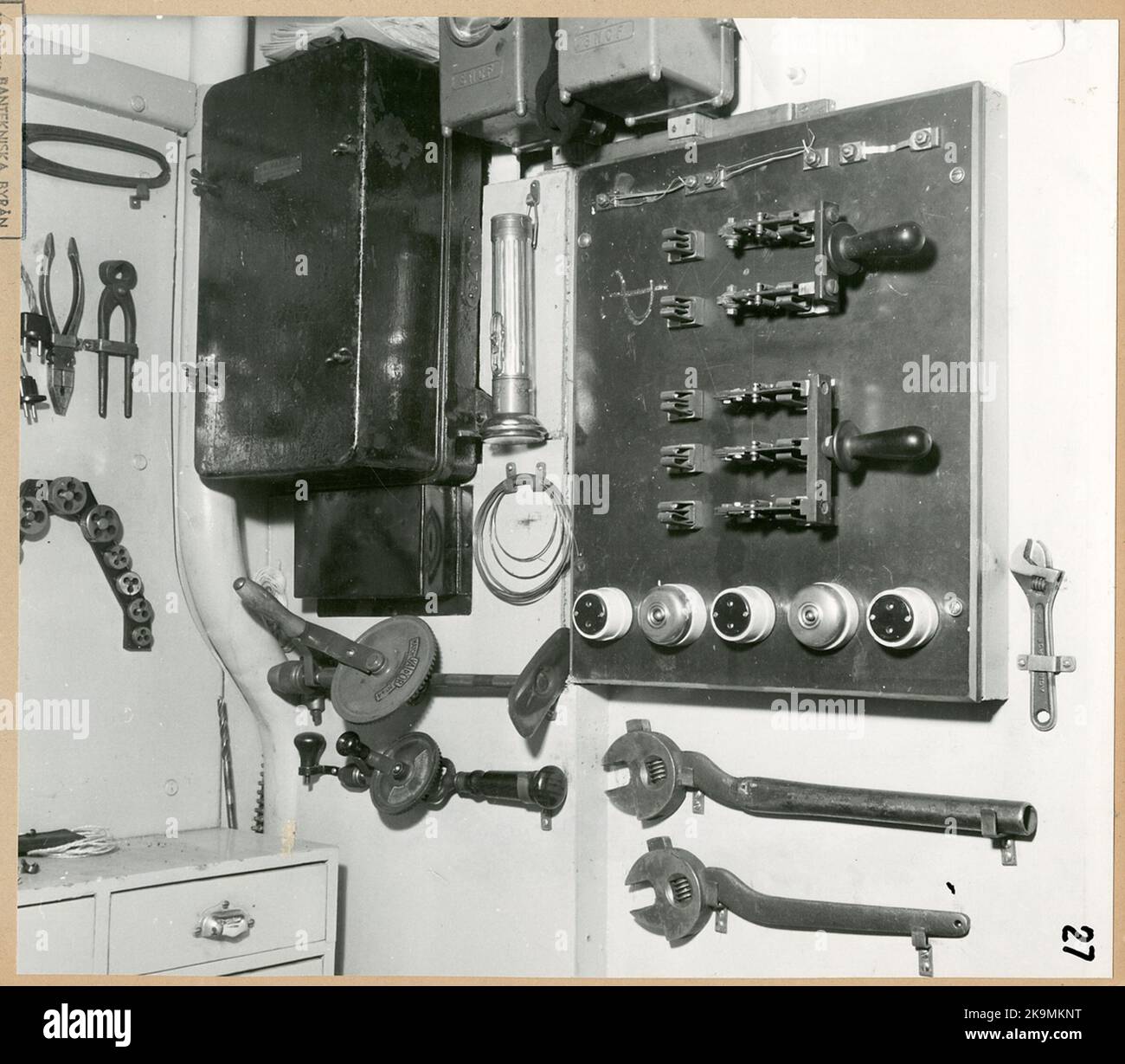 Fotografie aus dem Inneren des französischen Messwagens Mauzin. Société Nationale des Chemins de Fer Français, SNCF. Stockfoto