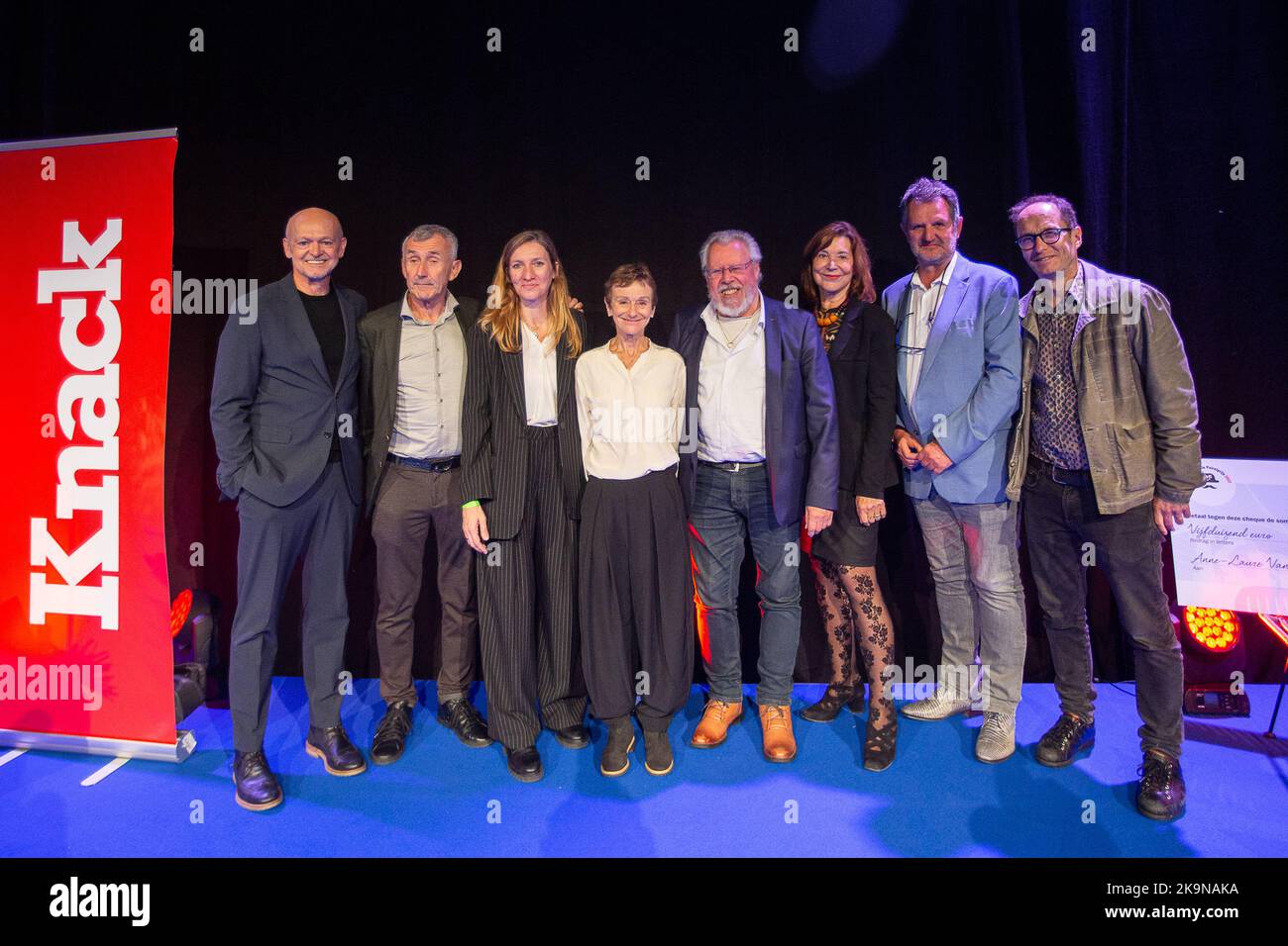 ACHTUNG REDAKTEURE: FOKUS-BERICHTERSTATTUNG, VERTEILUNG AN BELGA ERBETEN das Bild zeigt den Knack Hercule Poirot Award für den besten Thriller-Roman auf der Buchmesse Boektopia in Kortrijk am Samstag, den 29. Oktober 2022. BELGA FOTO JAMES ARTHUR GEKIERE Stockfoto