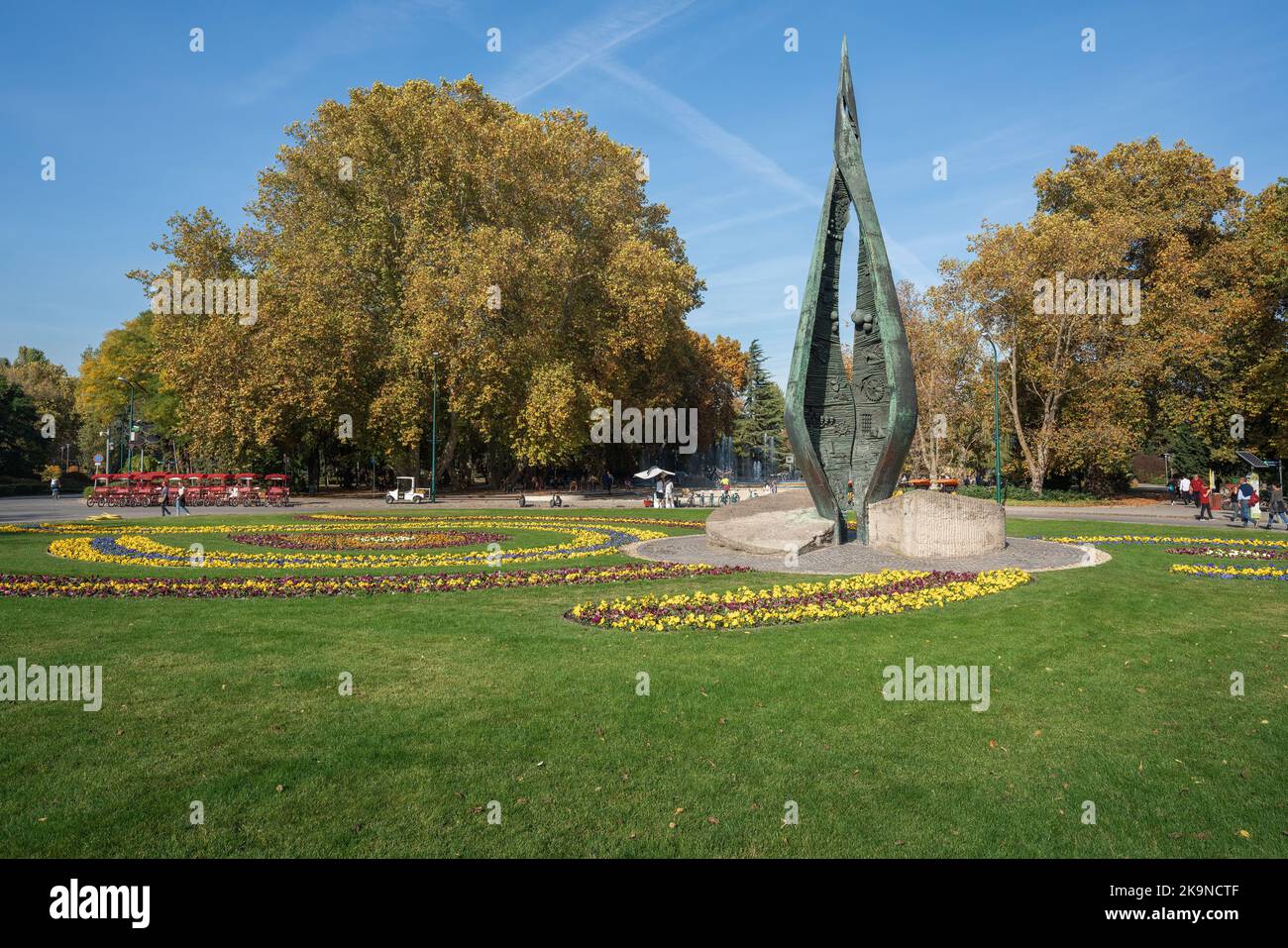 Hundertjähriges Denkmal für die Vereinigung von Pest-Buda auf der Margareteninsel - Budapest, Ungarn Stockfoto