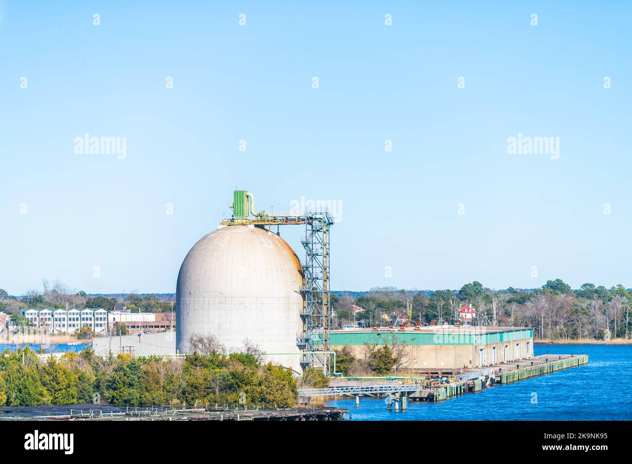 Zementbetonhersteller Produktionslieferant Werk Industriefabrik mit Silo in Georgetown, South Carolina by Stockfoto