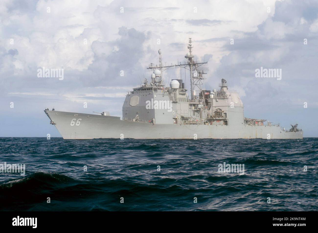 Der Lenkrakenkreuzer USS Hue City (CG 66) Stockfoto
